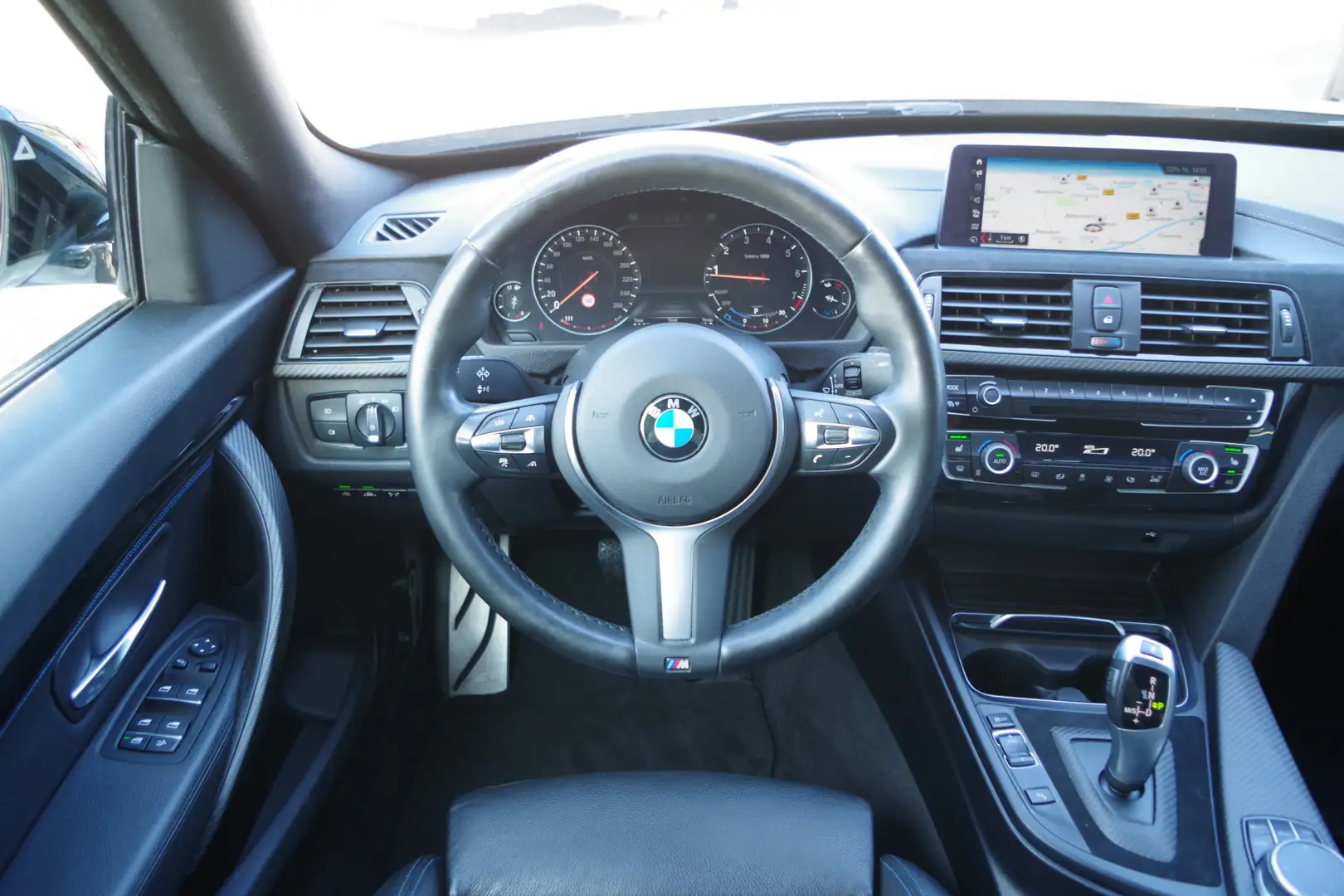 BMW 320 3-serie Gran Turismo 320i 184 PK xDrive M-Sport Hi Wit - 2