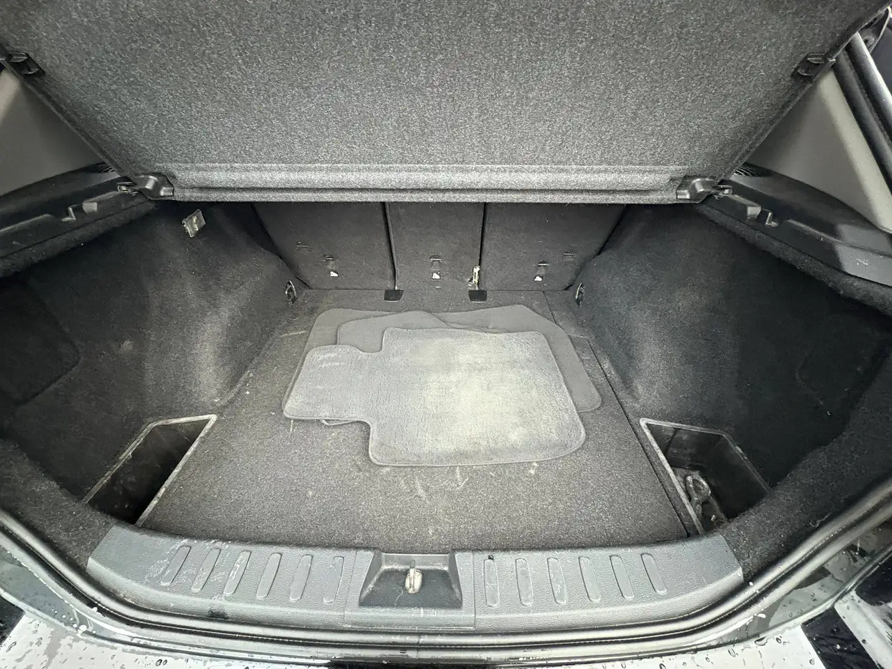 BMW X1 снимка BMW X1