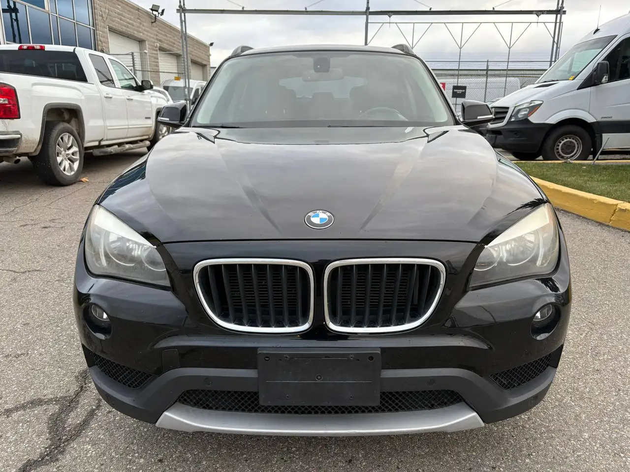 BMW X1 снимка BMW X1