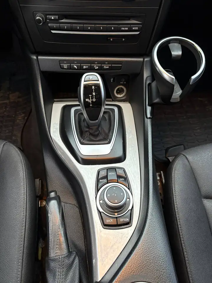 BMW X1 снимка BMW X1