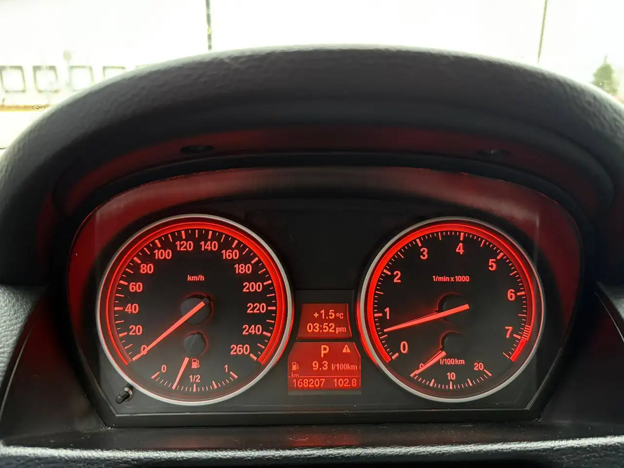 BMW X1 снимка BMW X1