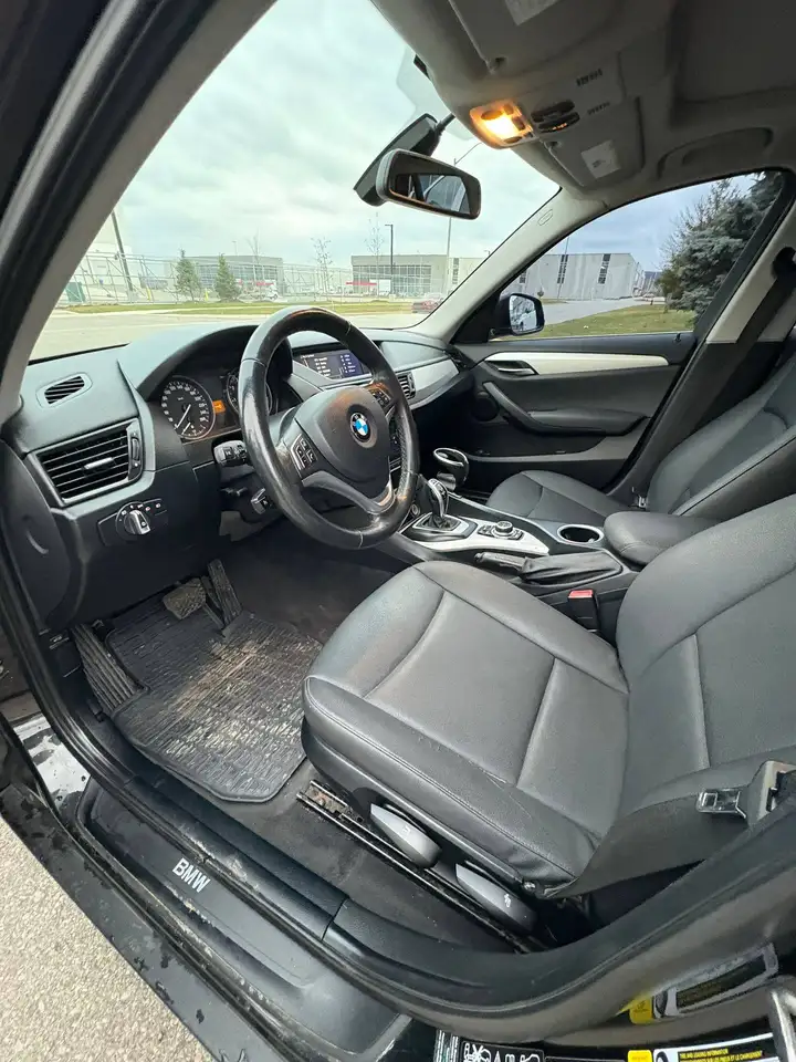 BMW X1 снимка BMW X1