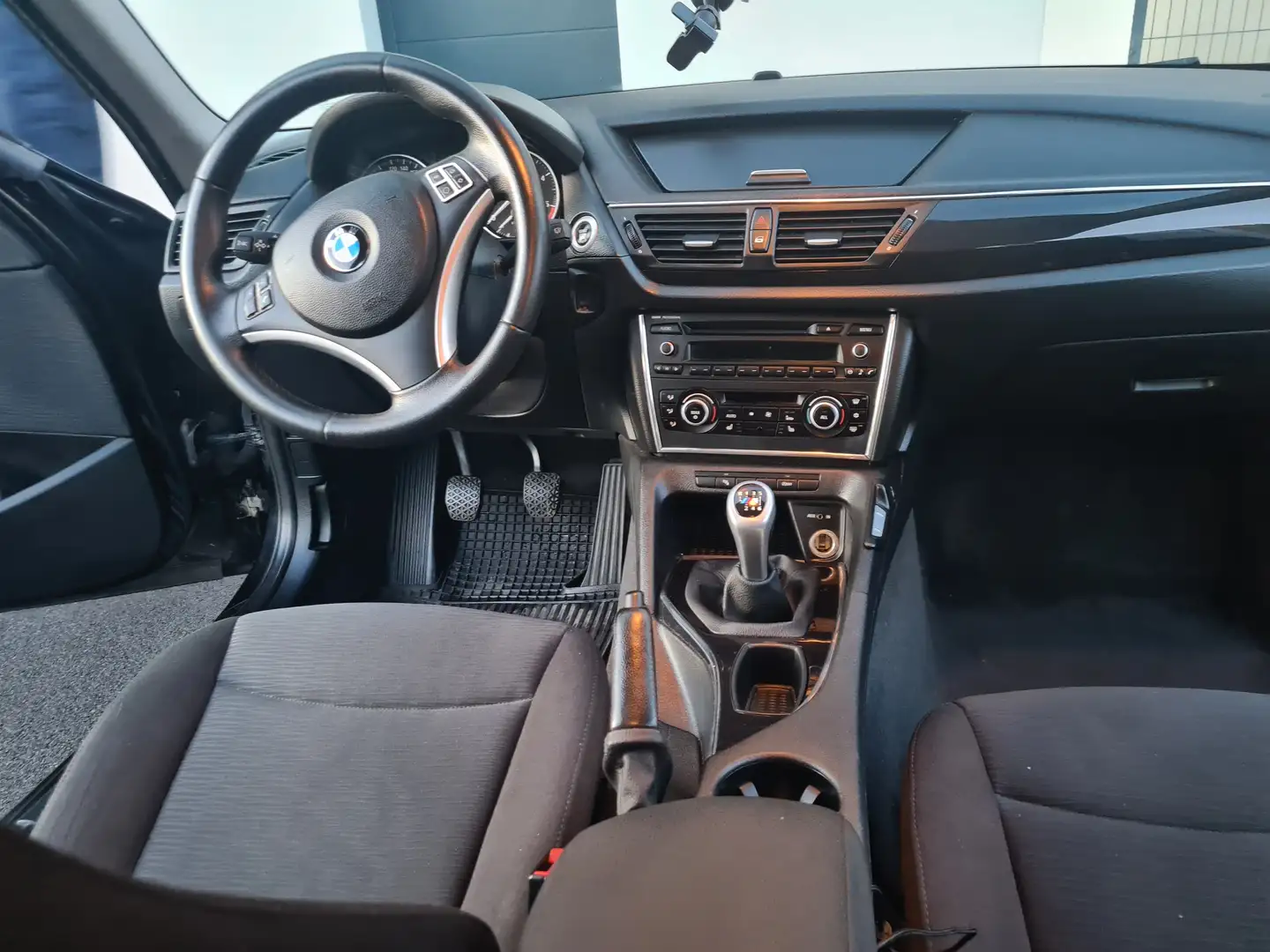 BMW X1 sDrive 18d 143 ch Business Noir - 2