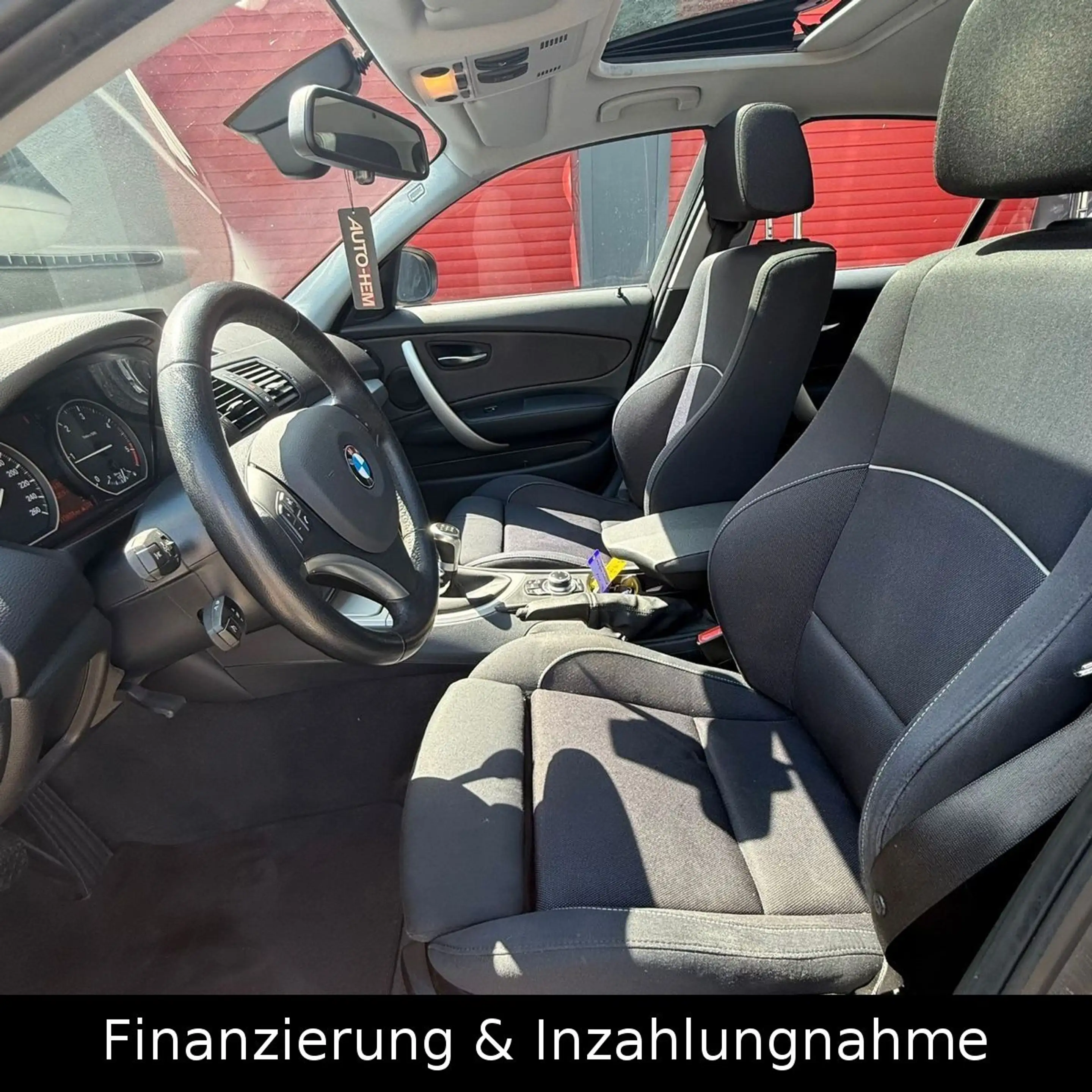 BMW 120 d Navi Xenon Schiebedach Sitzhzg Sportsitze — photo 13