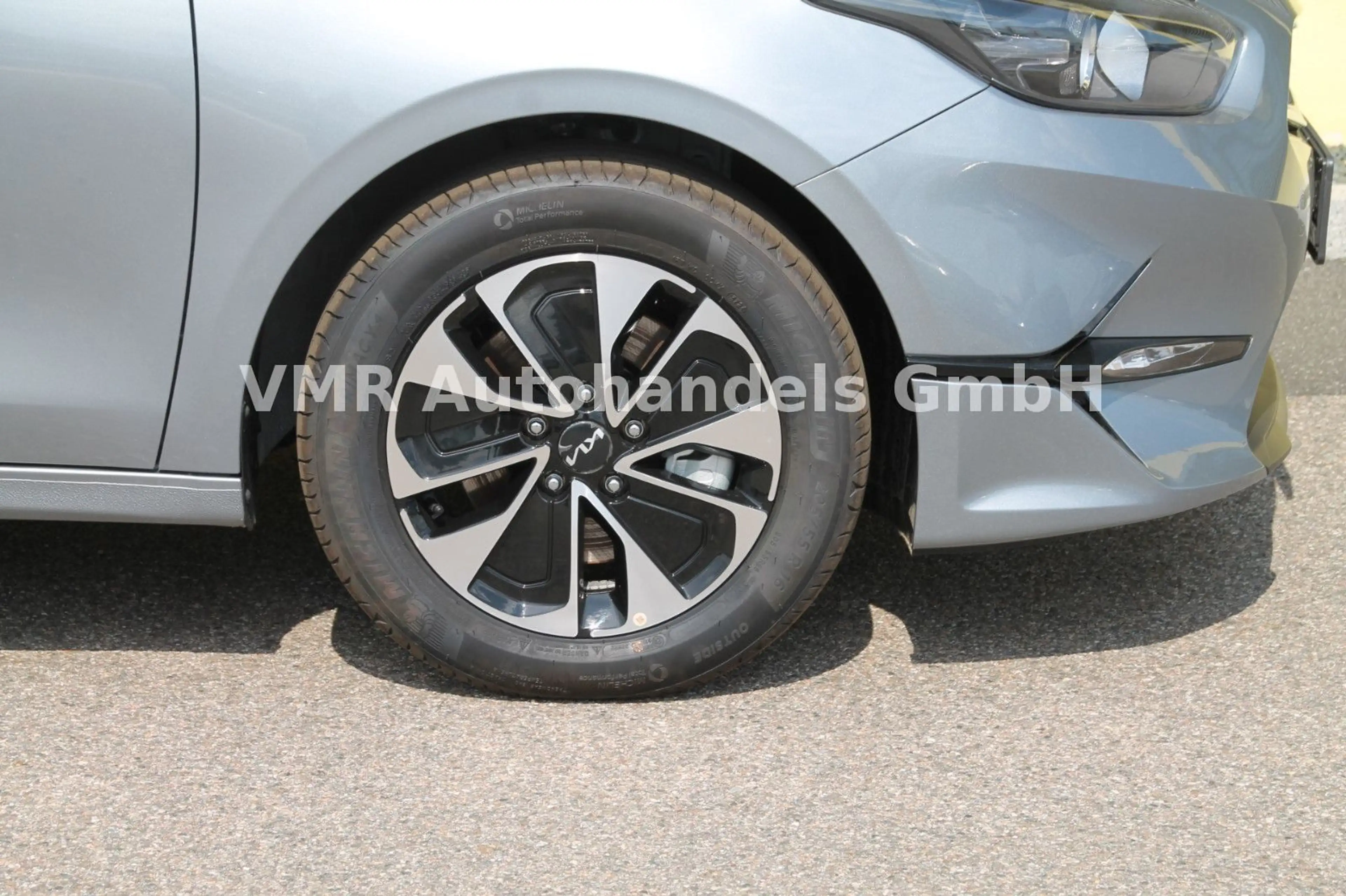Kia Ceed SW / cee'd SW 1.5 T-GDi Automatik *Navi* — photo 8