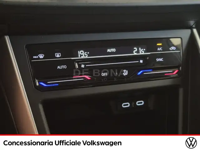 Volkswagen Taigo view 14