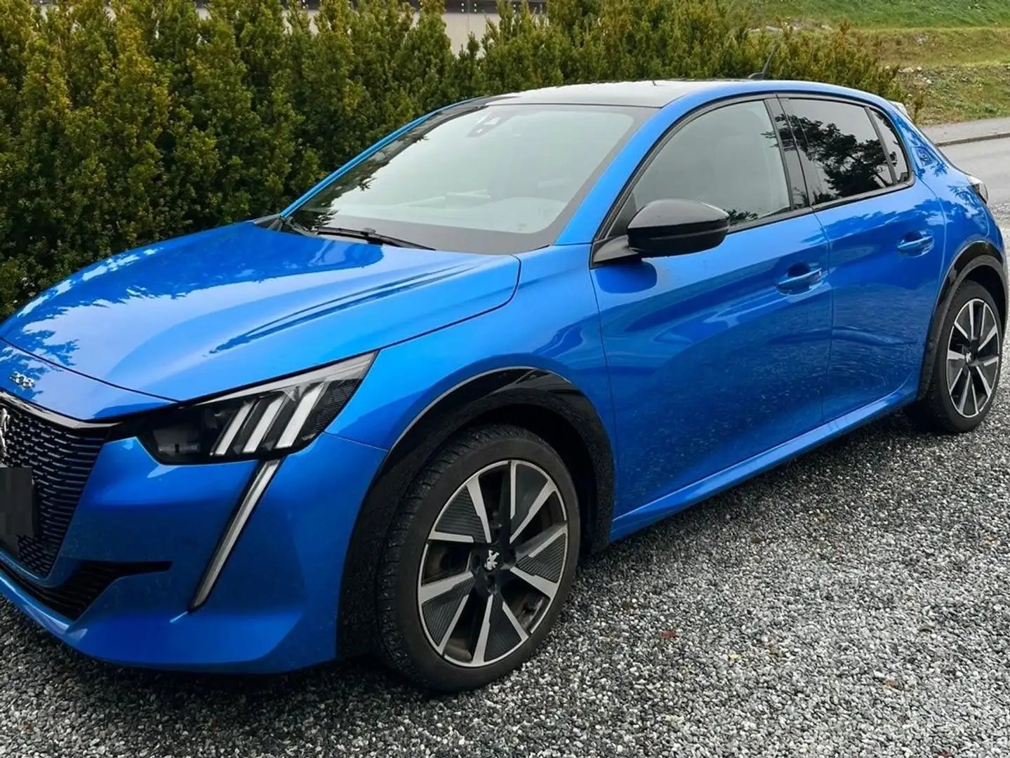 Peugeot e-208 208 Elektromotor 136 GT Pack Blau - 1