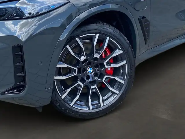 BMW X5 view 6