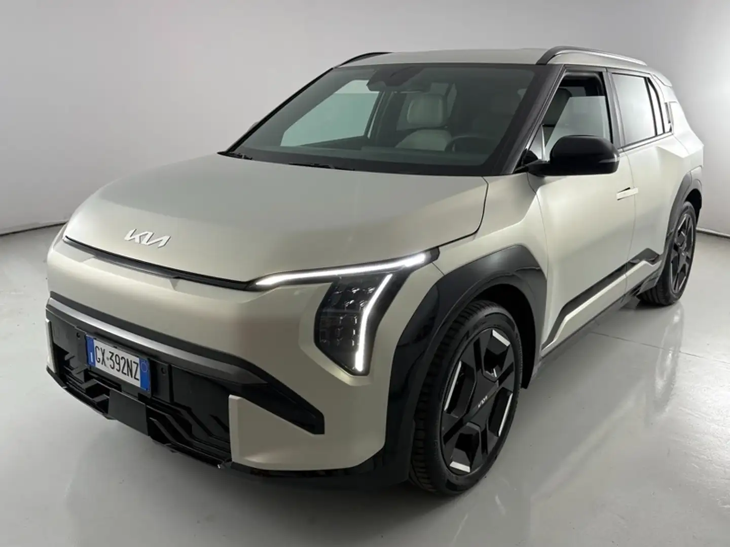 Kia EV3 81,4 kWh  GT-line Argintiu - 1