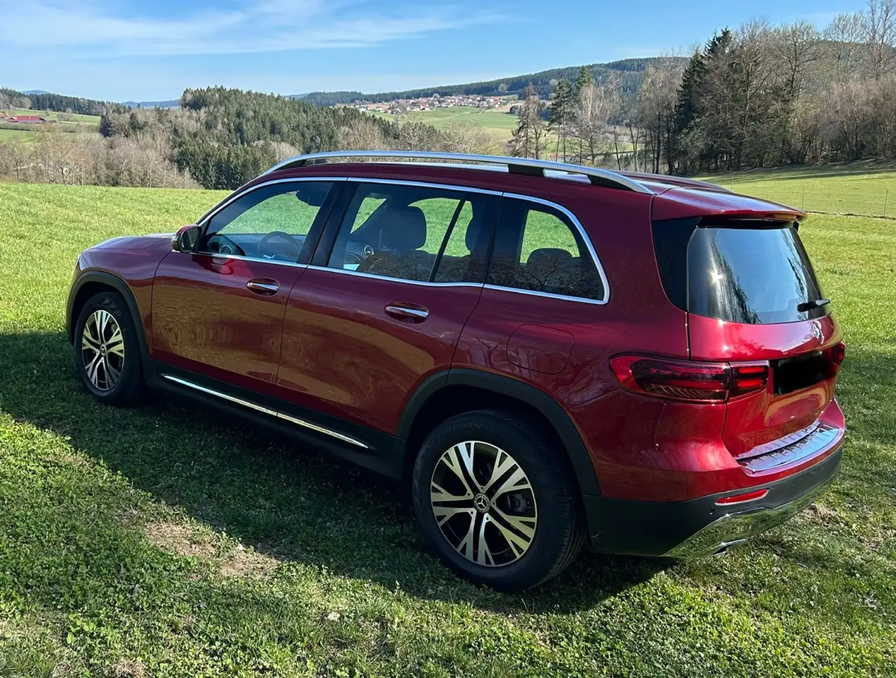 Mercedes-Benz GLB 200