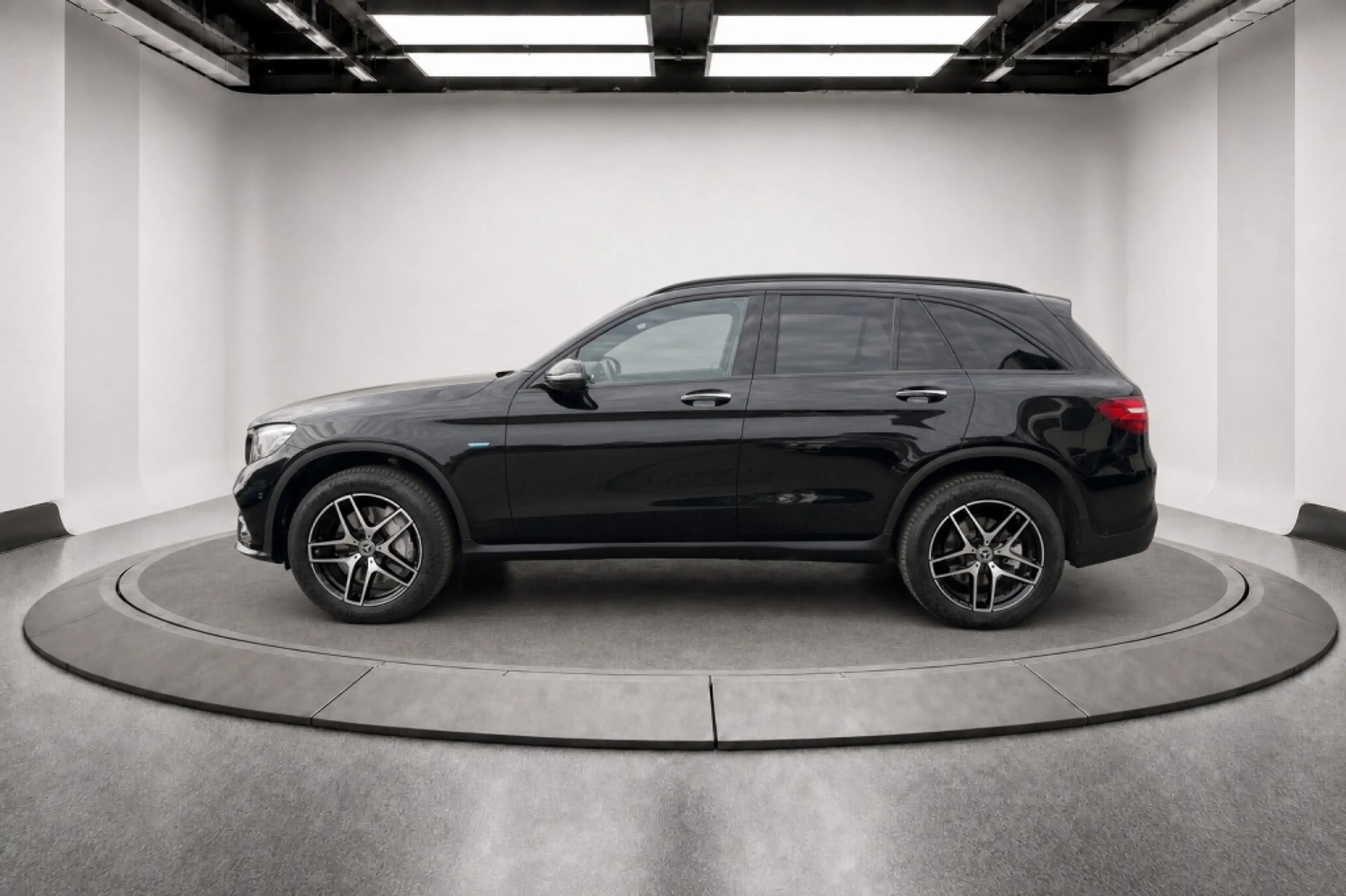 Mercedes-Benz GLC 350 350e 4MATIC Prestige | AMG Line | Hybride | — photo 2