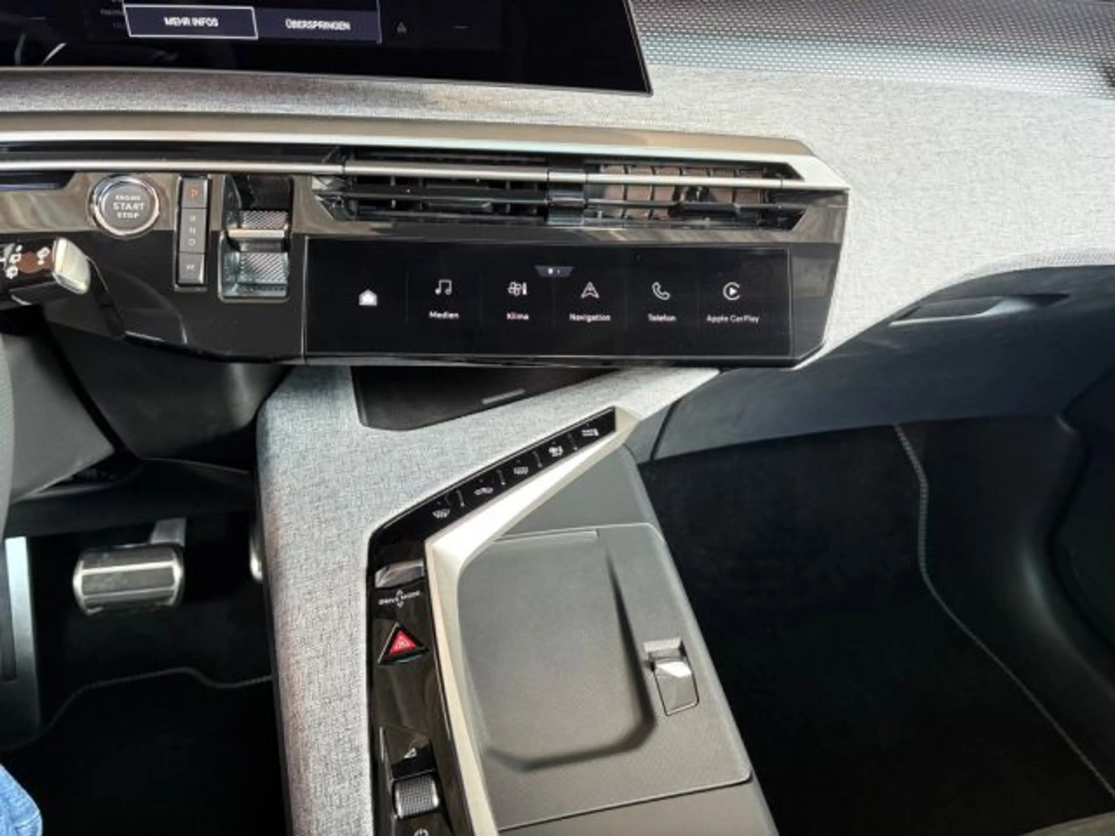 Peugeot 5008 Hybrid 145 e-DSC6 GT — photo 9