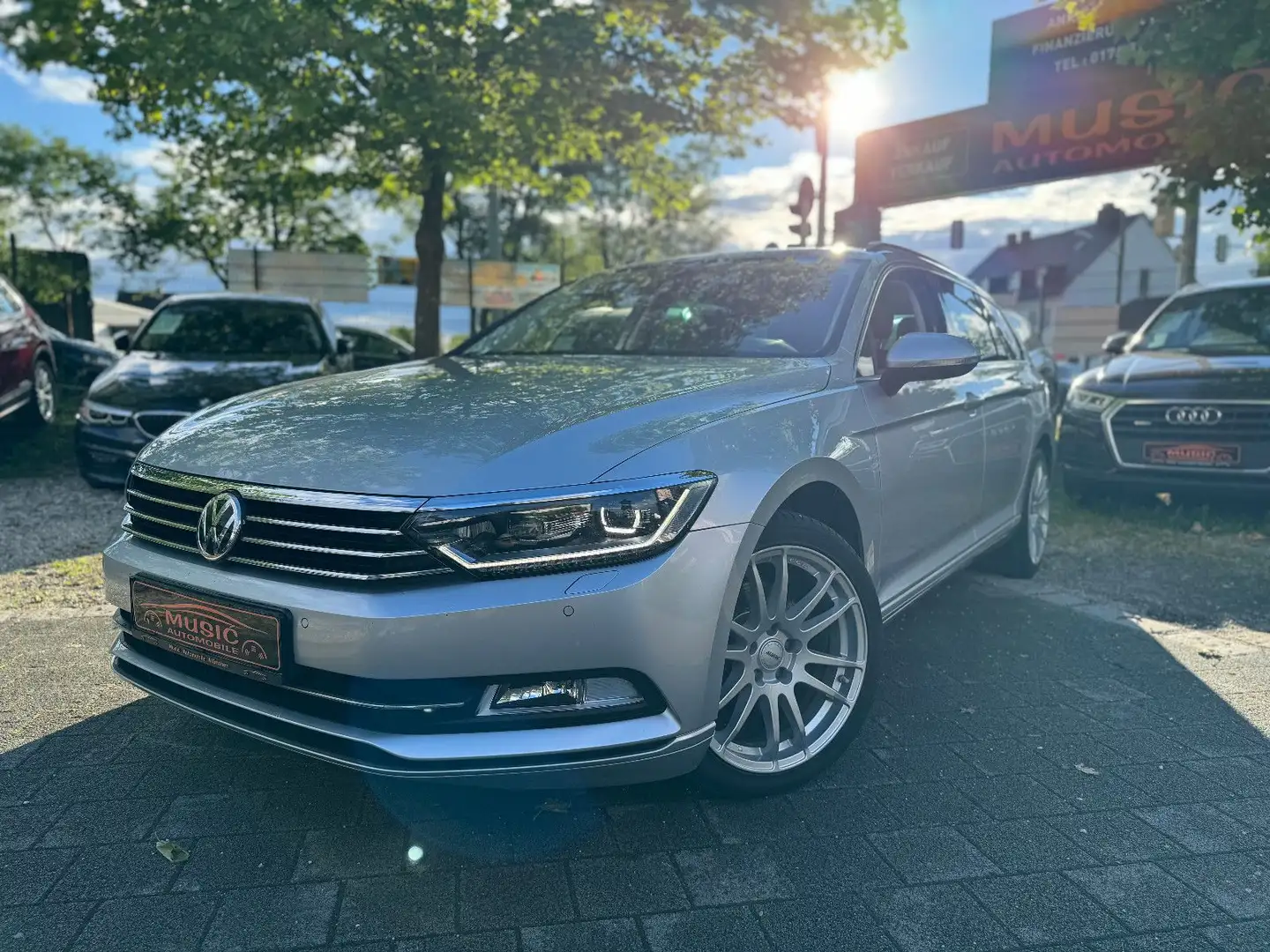 Volkswagen Passat Variant Comfortline/Navigation/Xenon/AHK Argent - 2