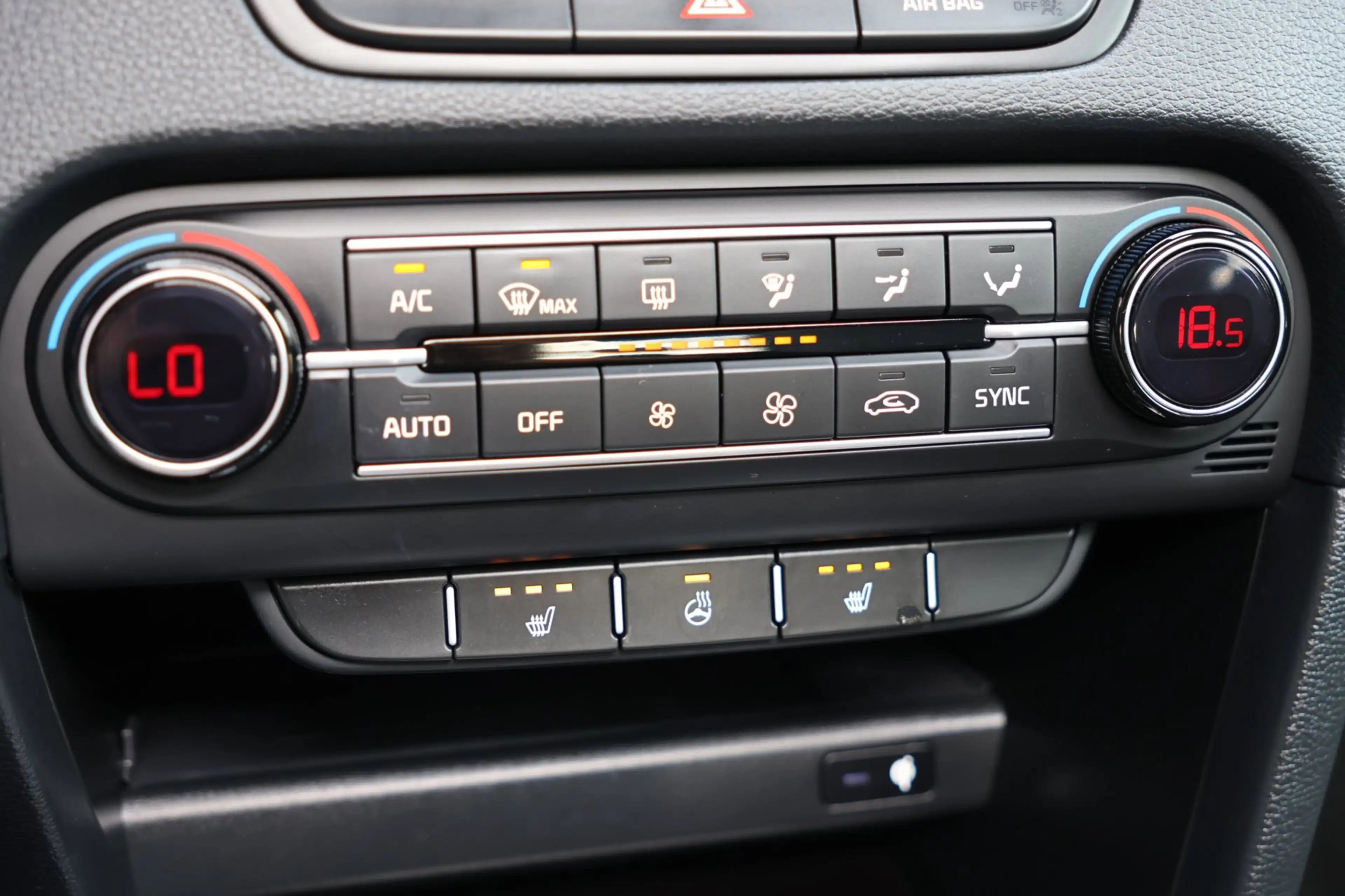 Kia Ceed / cee'd 1.6 T-GDi GT 204PK Pano Carplay JBL Keyless !! — photo 45