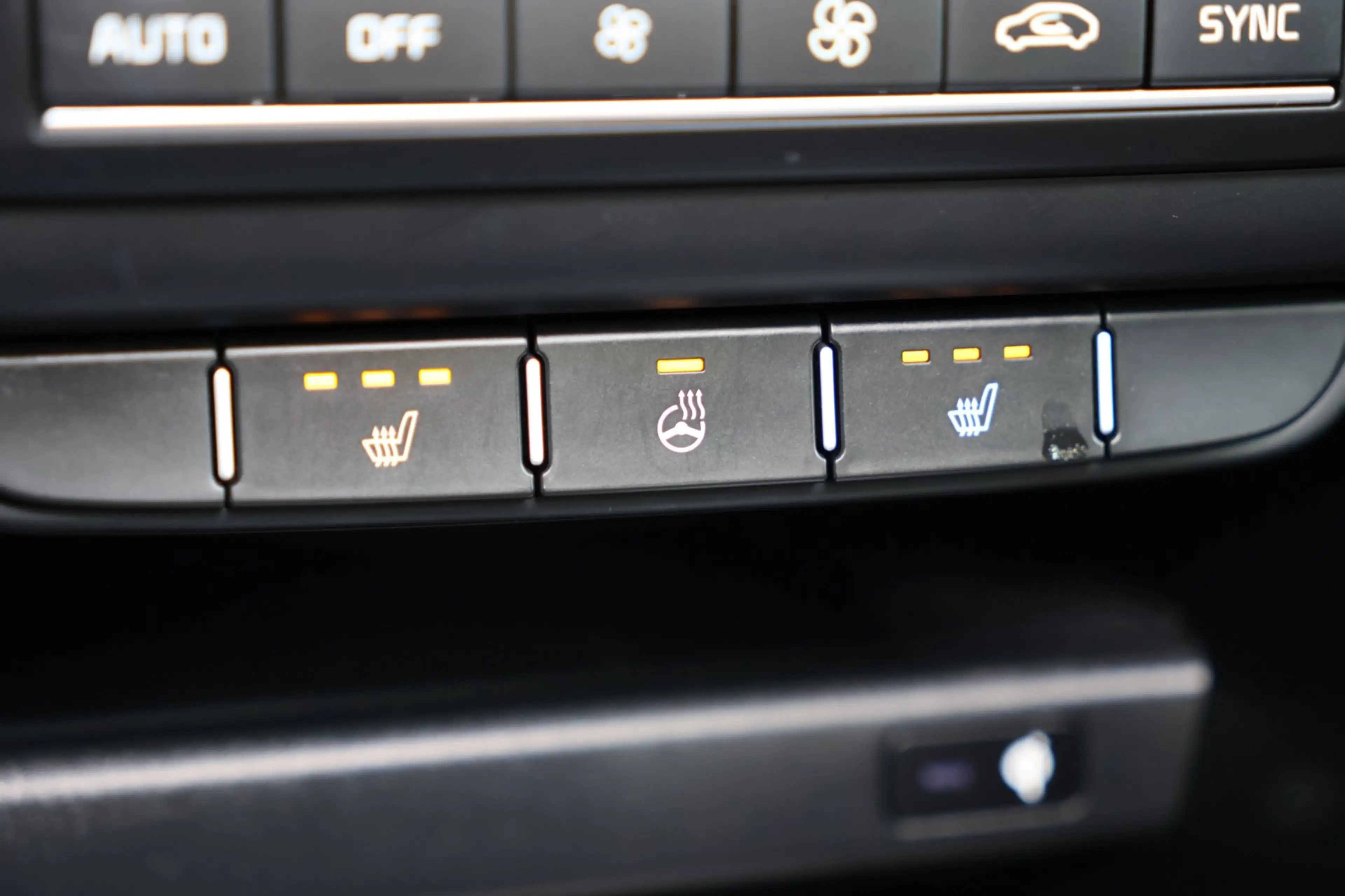 Kia Ceed / cee'd 1.6 T-GDi GT 204PK Pano Carplay JBL Keyless !! — photo 46