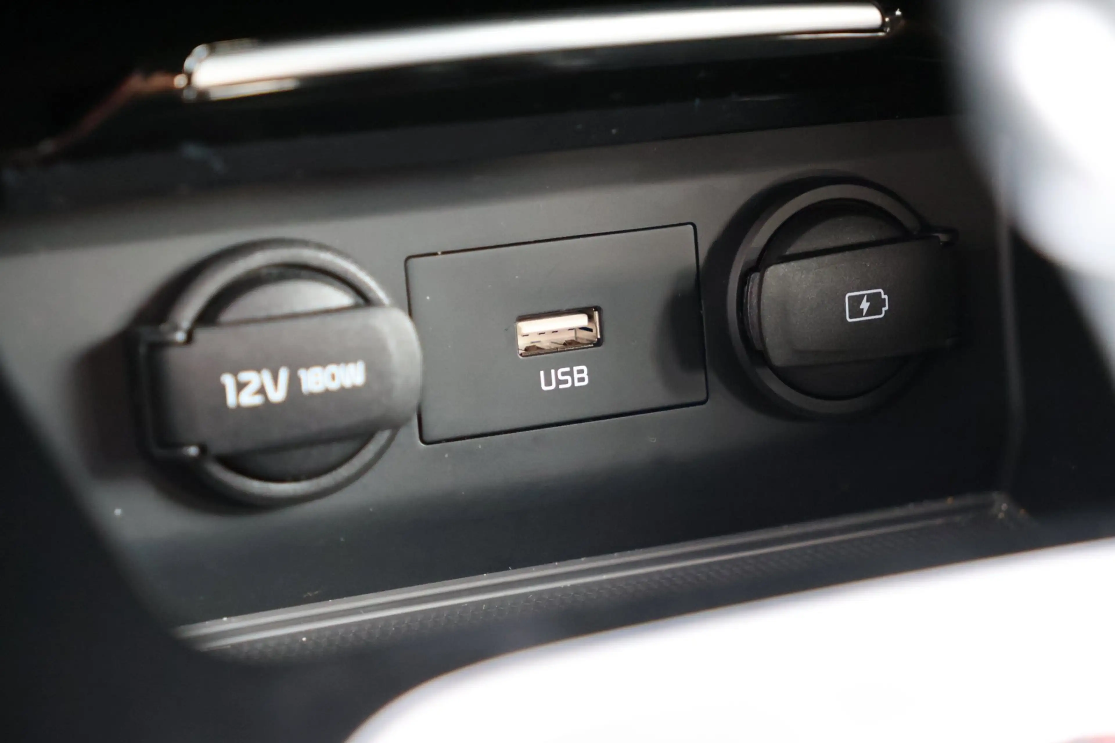 Kia Ceed / cee'd 1.6 T-GDi GT 204PK Pano Carplay JBL Keyless !! — photo 47