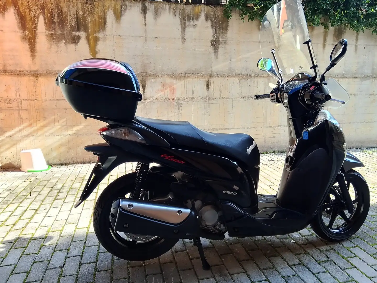 Honda SH 300 sport Noir - 1