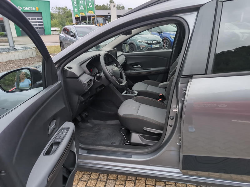 Dacia Jogger Extreme+ Klima Navi PDC Sitzheizung Kamera — photo 13