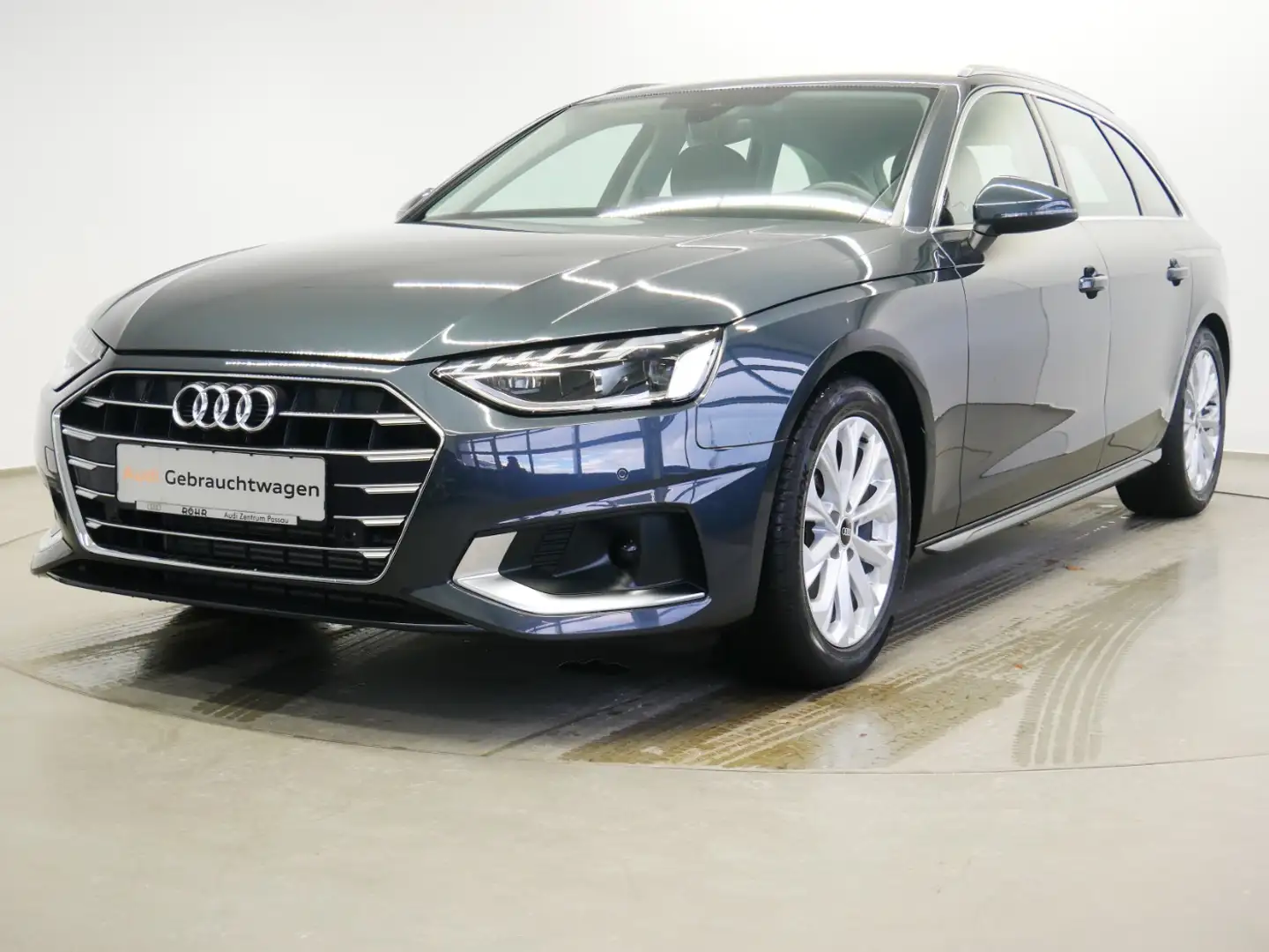 Audi A4 Avant 35 TFSI advanced LED virt. Cock.+ NAVI+ PDC+ Grau - 2