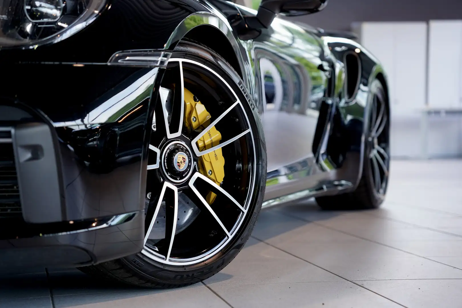 Porsche 911 Turbo S Cabriolet *1.H *21 *APPROVED Schwarz - 2