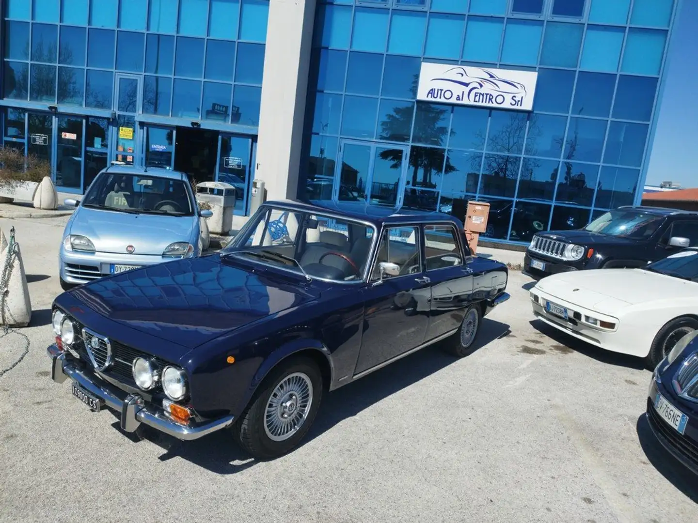 Alfa Romeo 2000 berlina Azul - 2