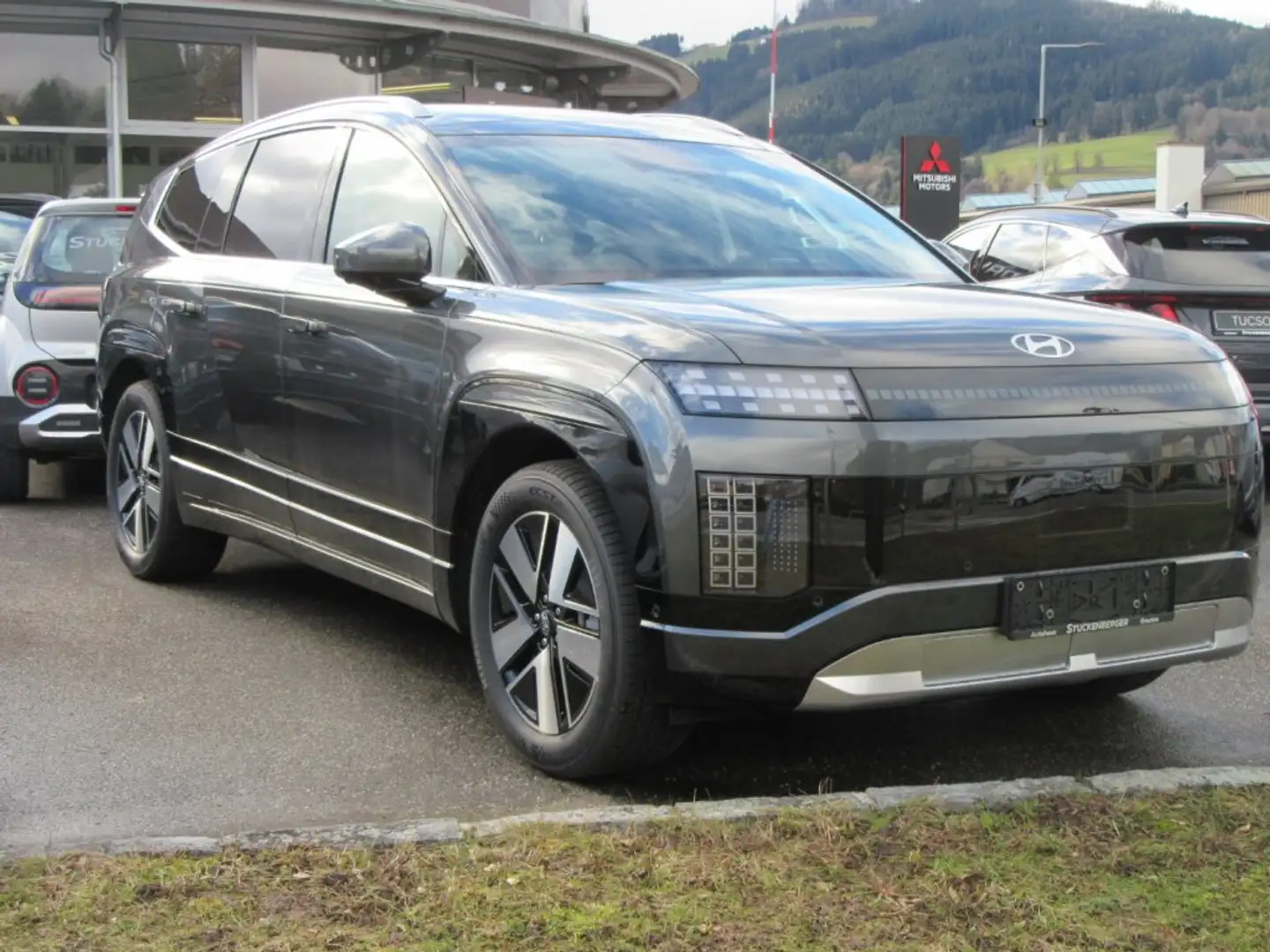 Hyundai IONIQ 9 Prestige Line 4WD Grau - 1