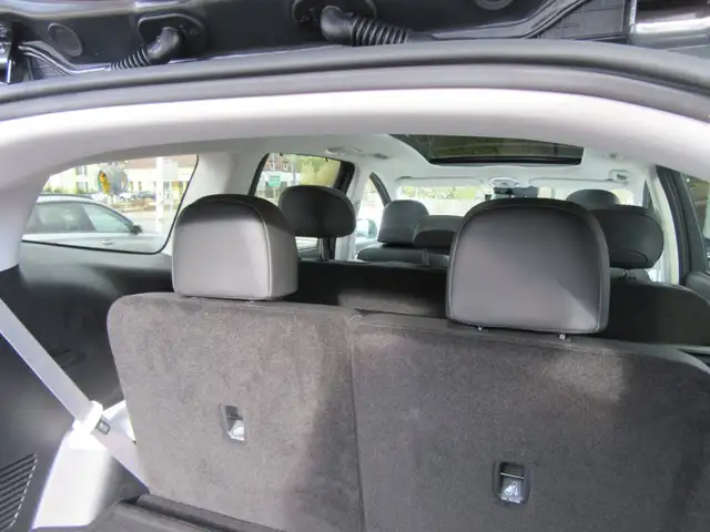 Hyundai IONIQ 9 Prestige Line 4WD Ansicht 26