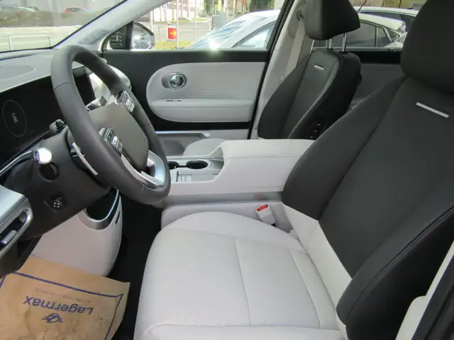Hyundai IONIQ 9 Prestige Line 4WD Ansicht 6
