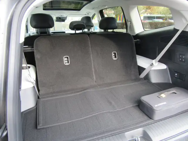 Hyundai IONIQ 9 Prestige Line 4WD Ansicht 28