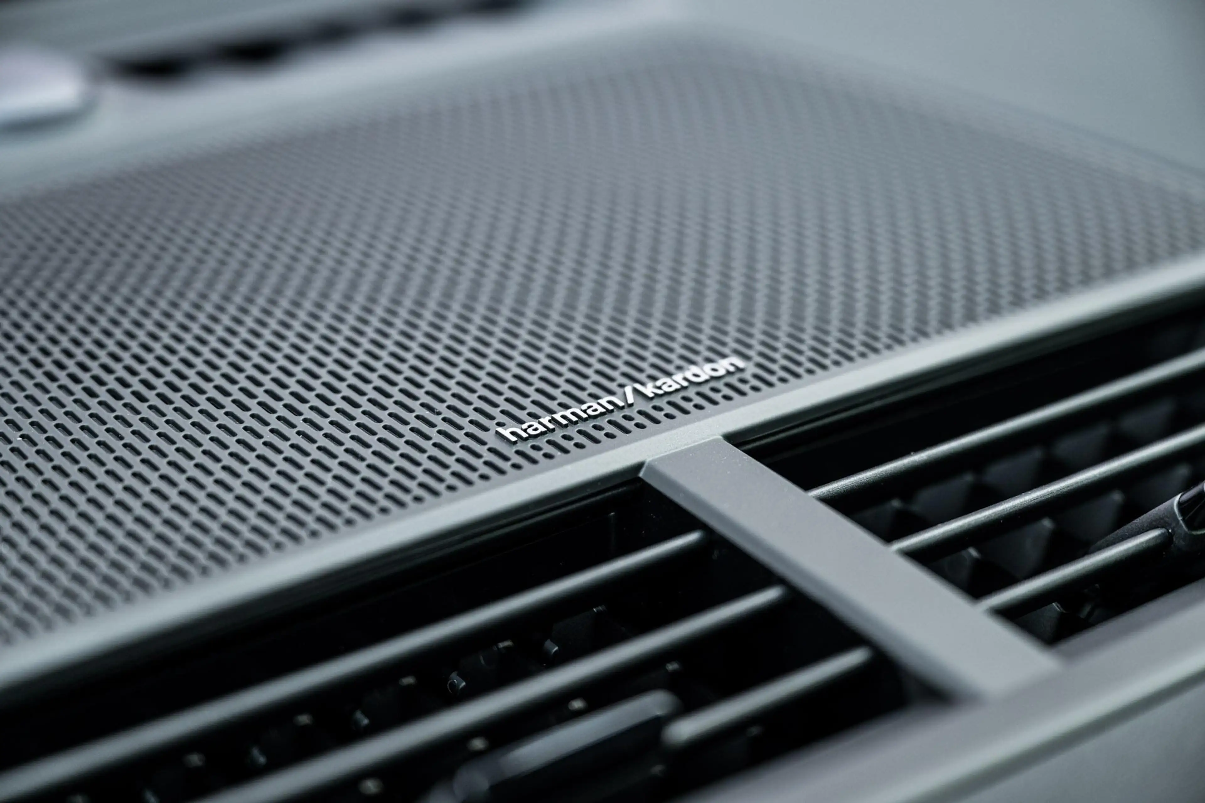 Polestar 2 Long Range Single Motor Prime 82 kWh | Pilot assis — photo 8
