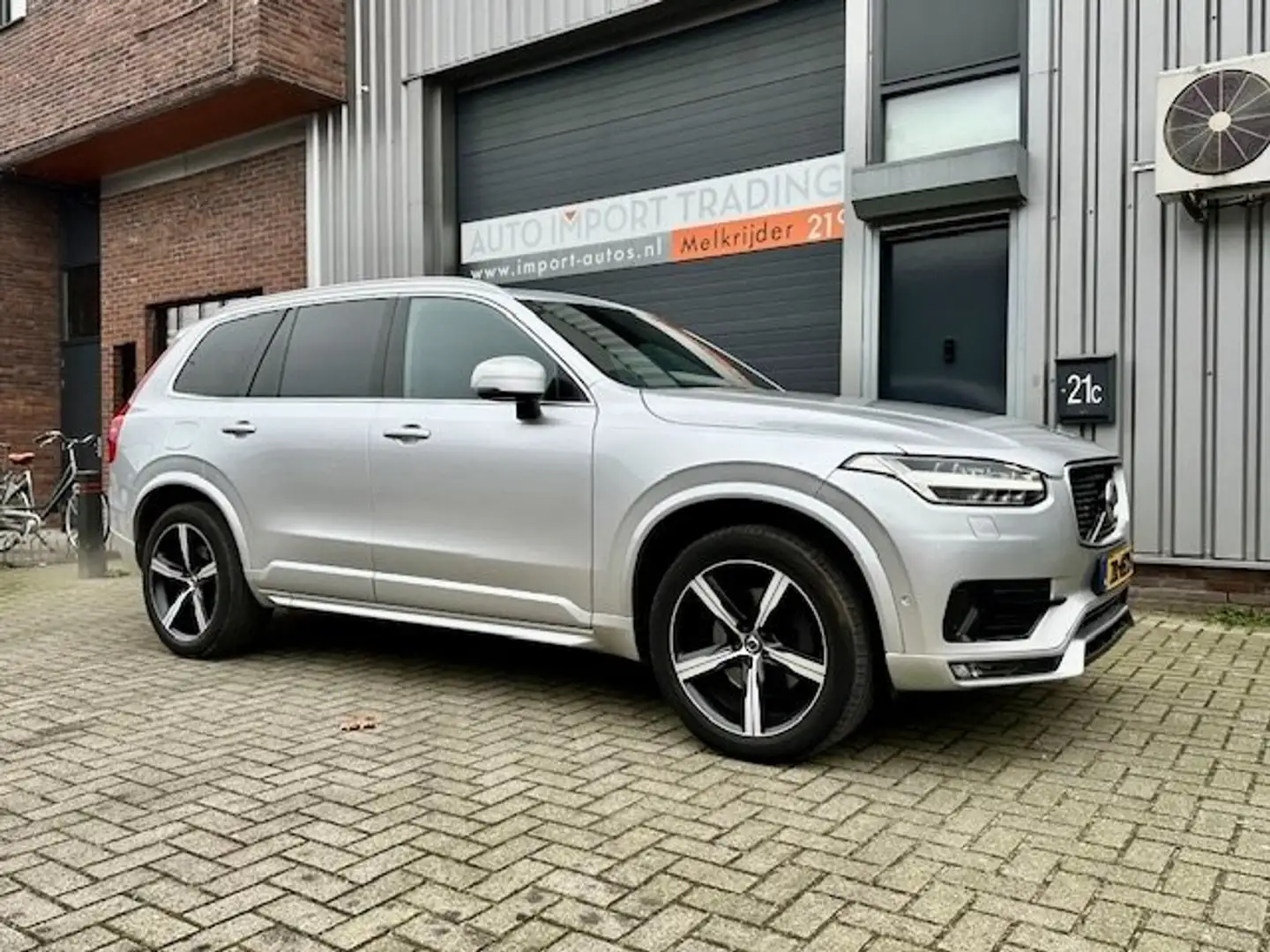 Volvo XC90 XC90 2.0 D5 AWD Inscript. 7-zitter Silber - 1