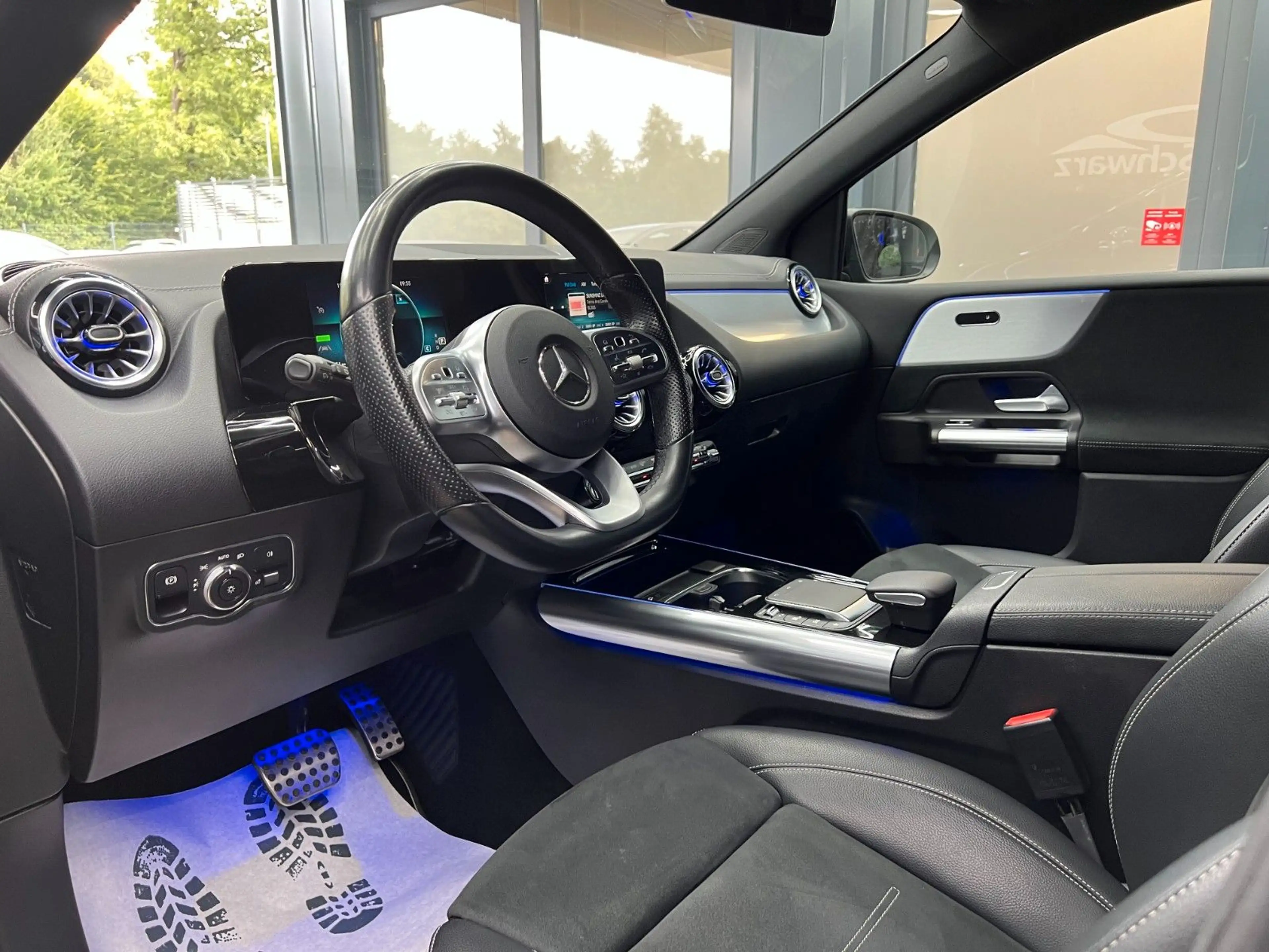 Mercedes-Benz B 250 e 8G AMG NIGHT LED NAV+DAB AMB MEMO KAM AHK — photo 13