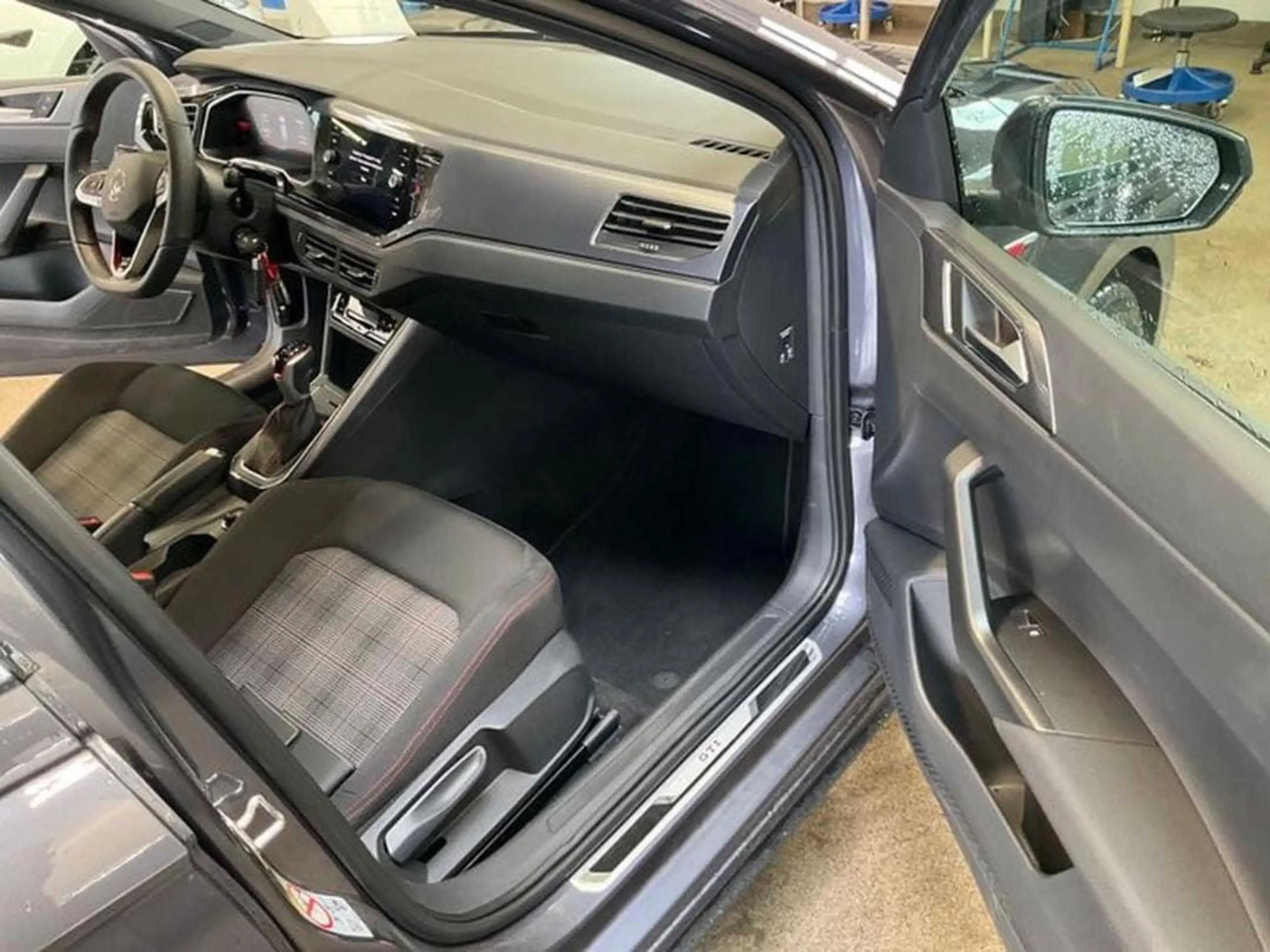 Volkswagen Polo GTI Matrix Travel Side Assist SHZ — photo 5