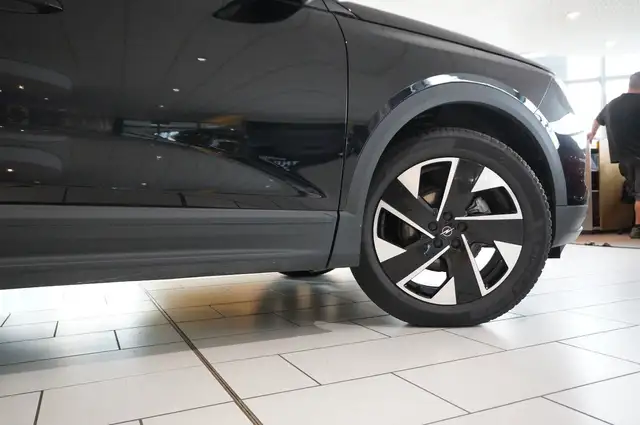 Opel Grandland view 8