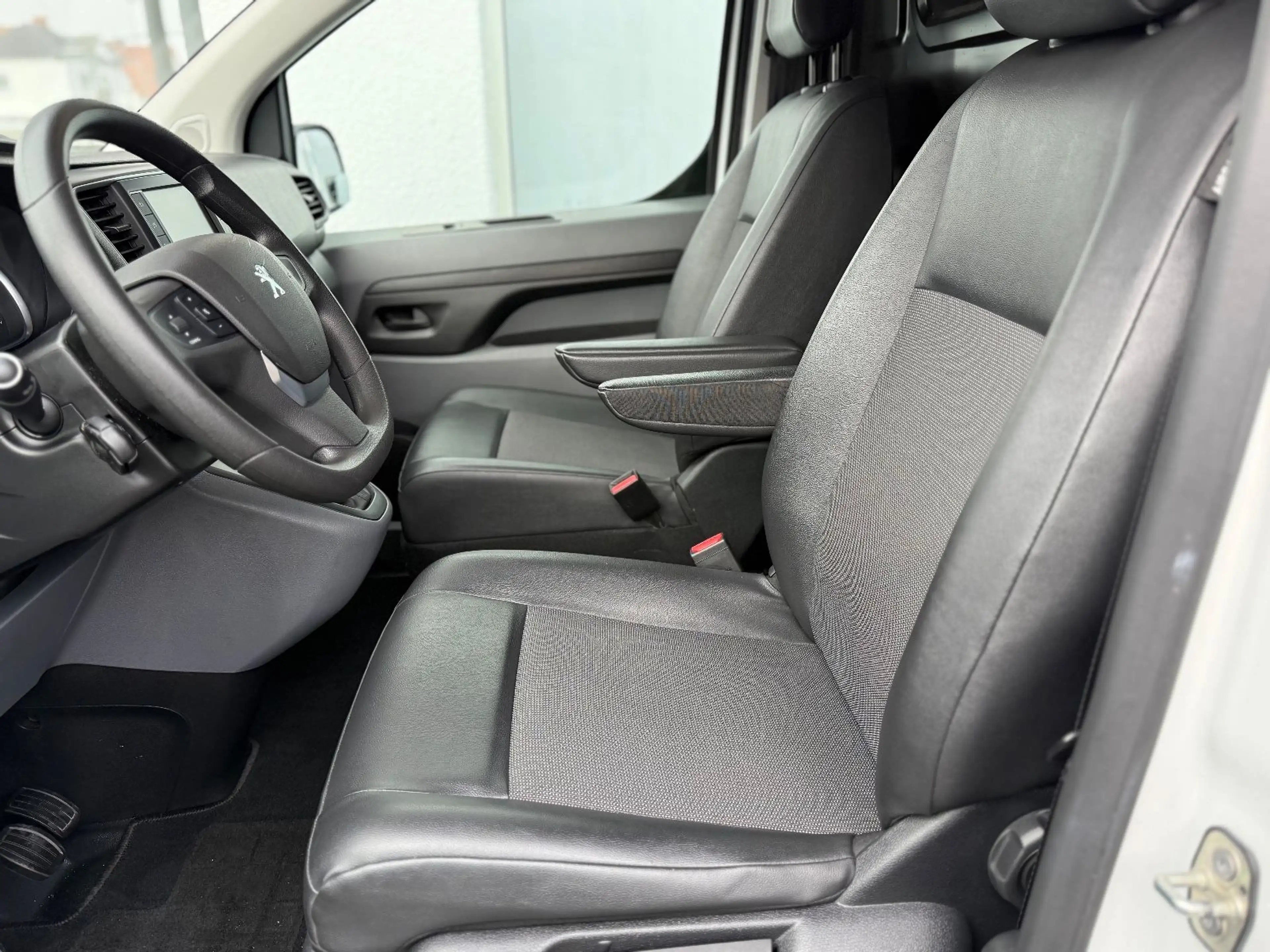 Peugeot Expert 2.0 HDI Premium L3 *1.HAND+LANG* — photo 7