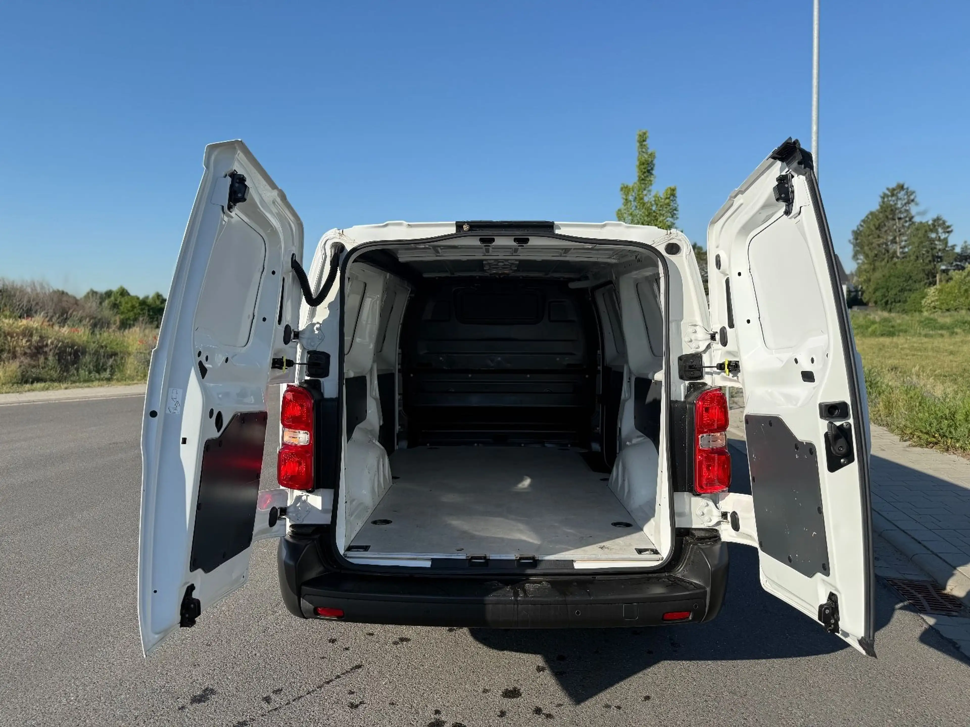 Peugeot Expert 2.0 HDI Premium L3 *1.HAND+LANG* — photo 10