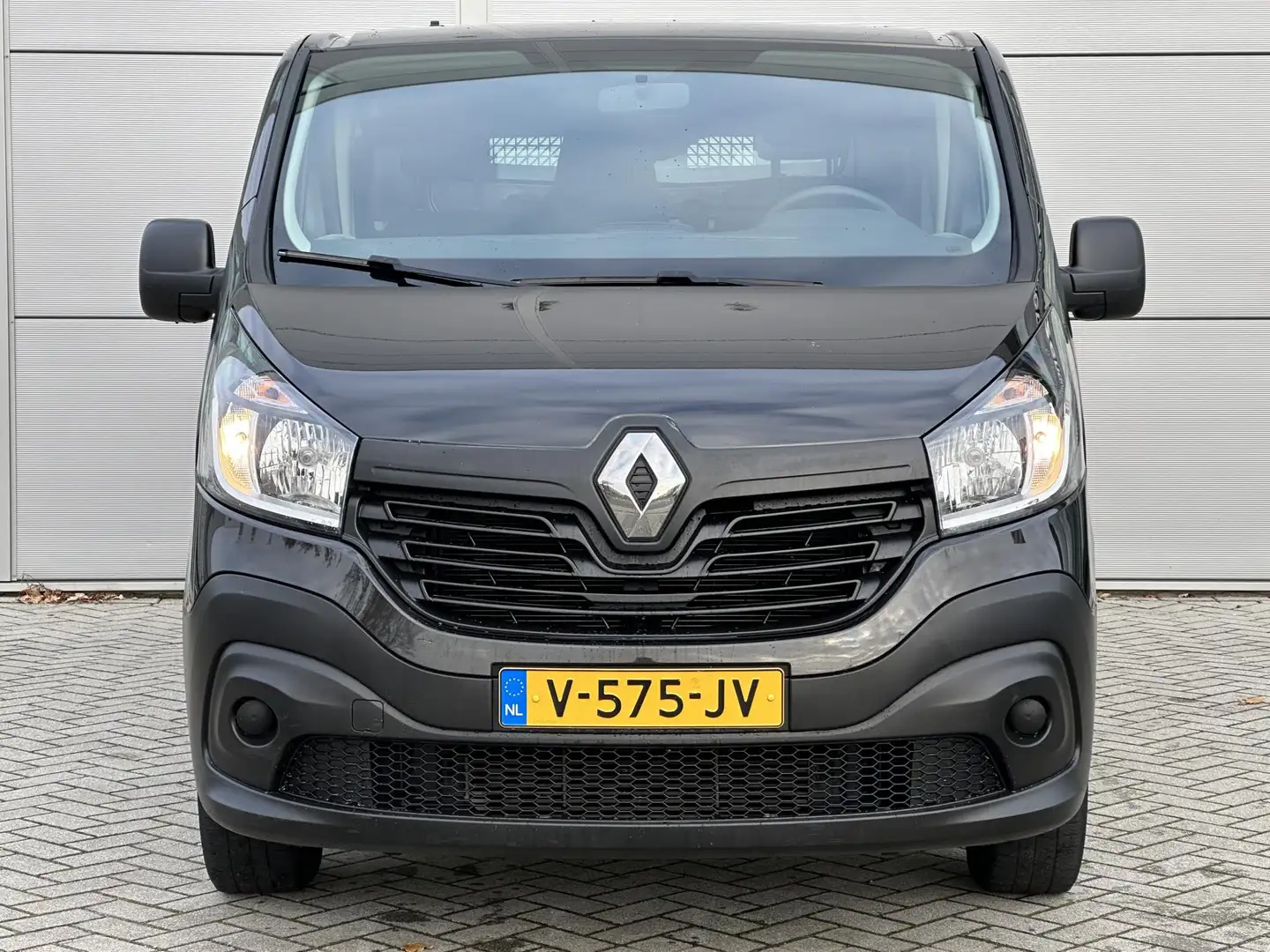 Renault Trafic 1.6 dCi 120 T29 L2H1 Comfort | AIRCO | CRUISE CONT Zwart - 2