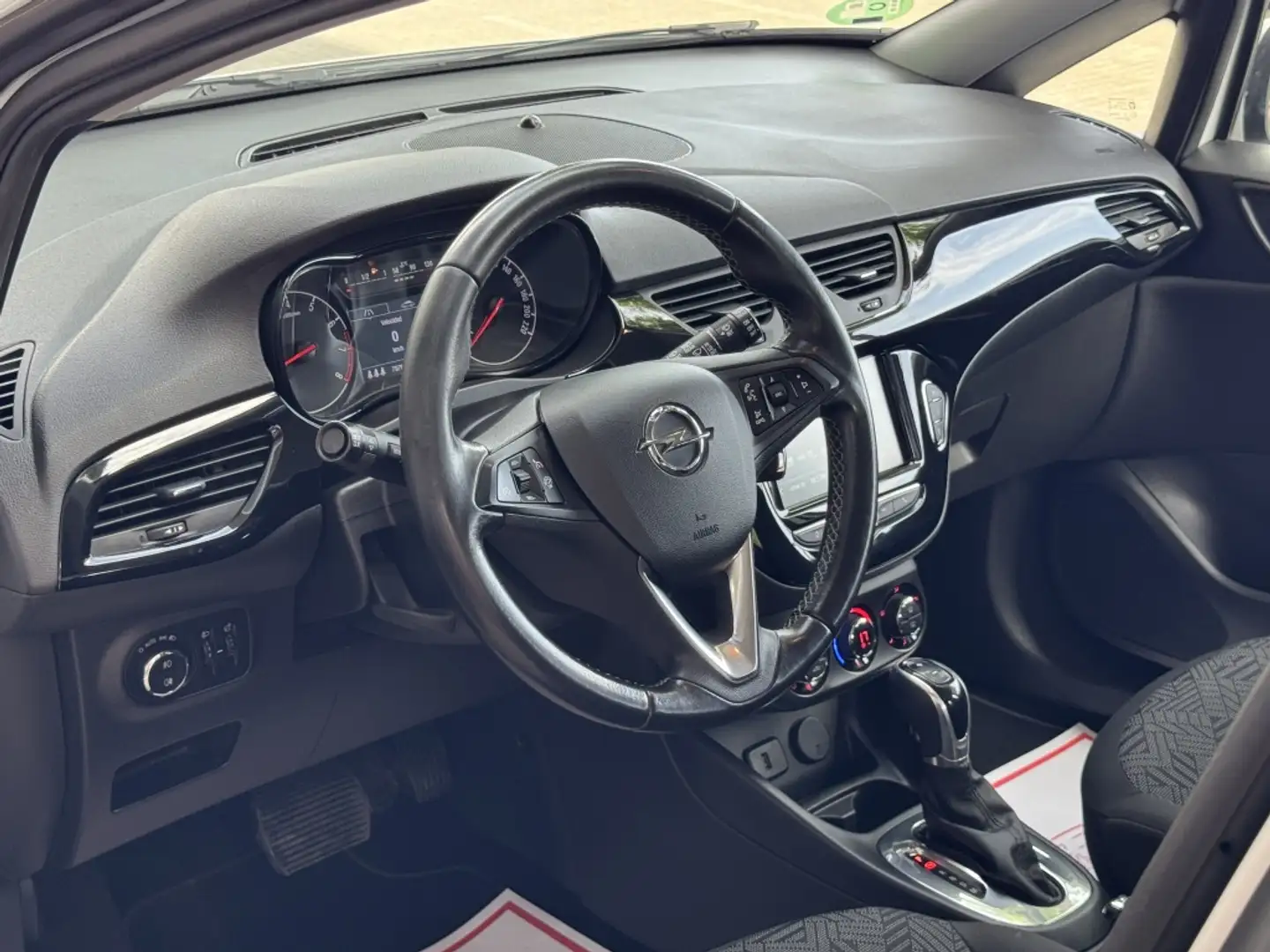 Opel Corsa 1.4 Selective 90 Aut. - 2