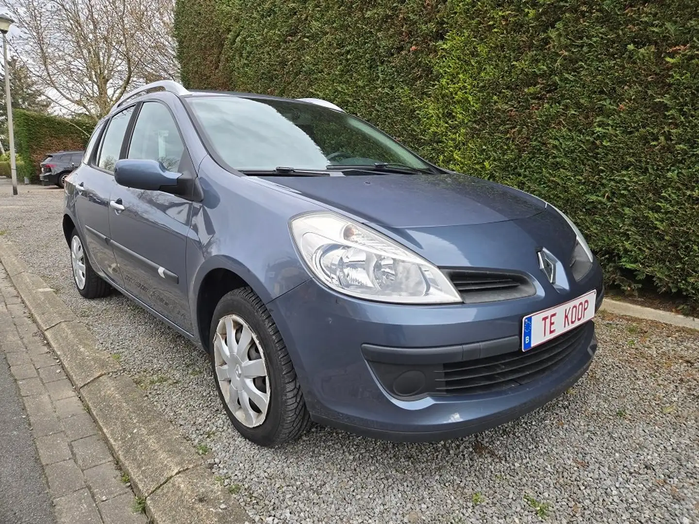 Renault Clio 1.2i 16v Authentique Gris - 1