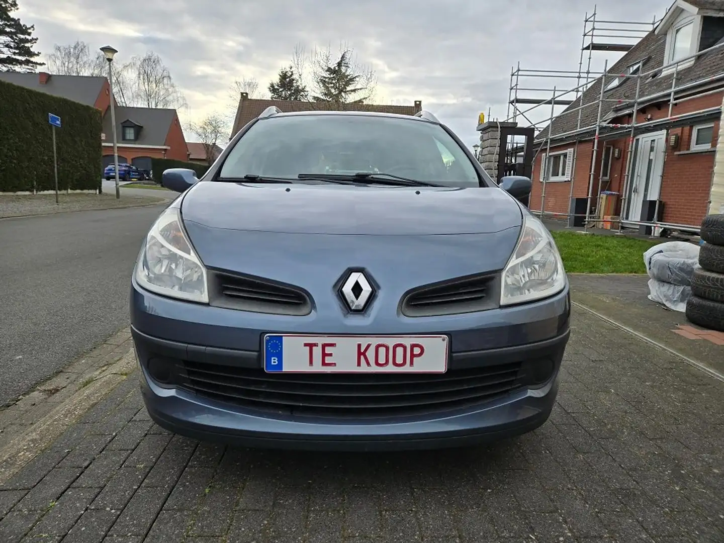 Renault Clio 1.2i 16v Authentique Gris - 2