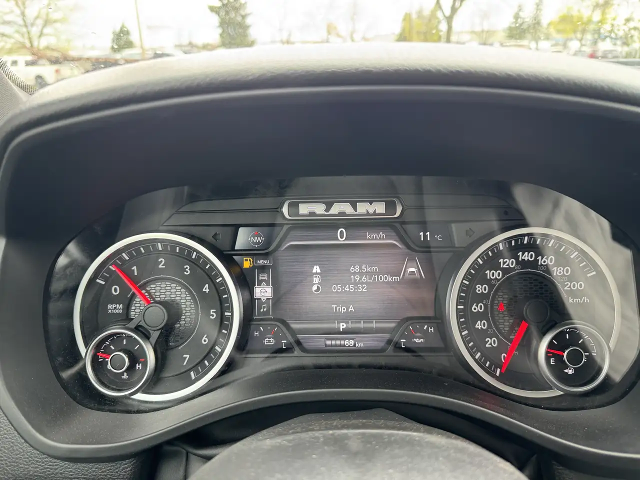 RAM 1500 снимка RAM 1500