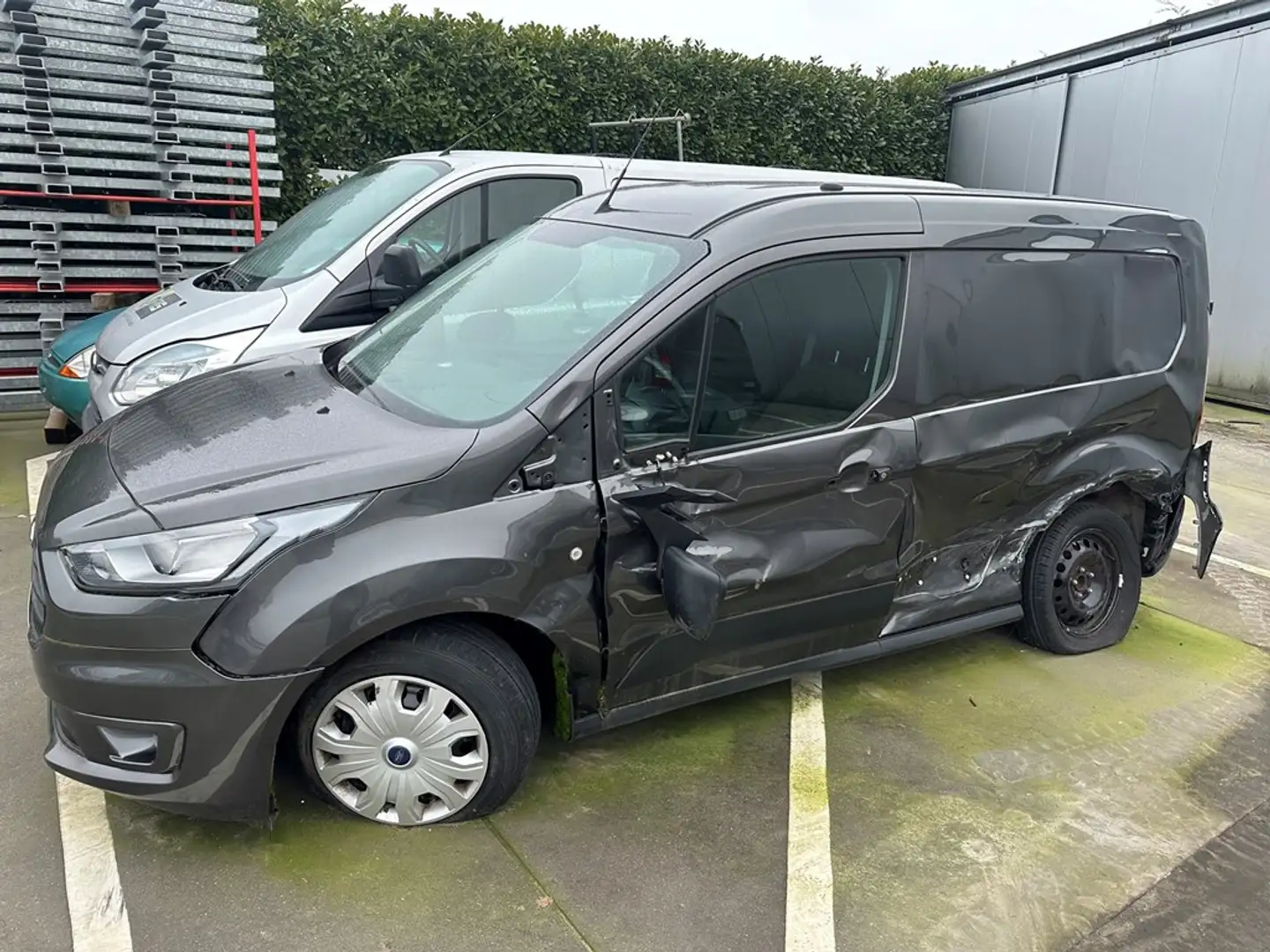 Ford Transit Connect Bestemd voor onderdelen Zwart - 1