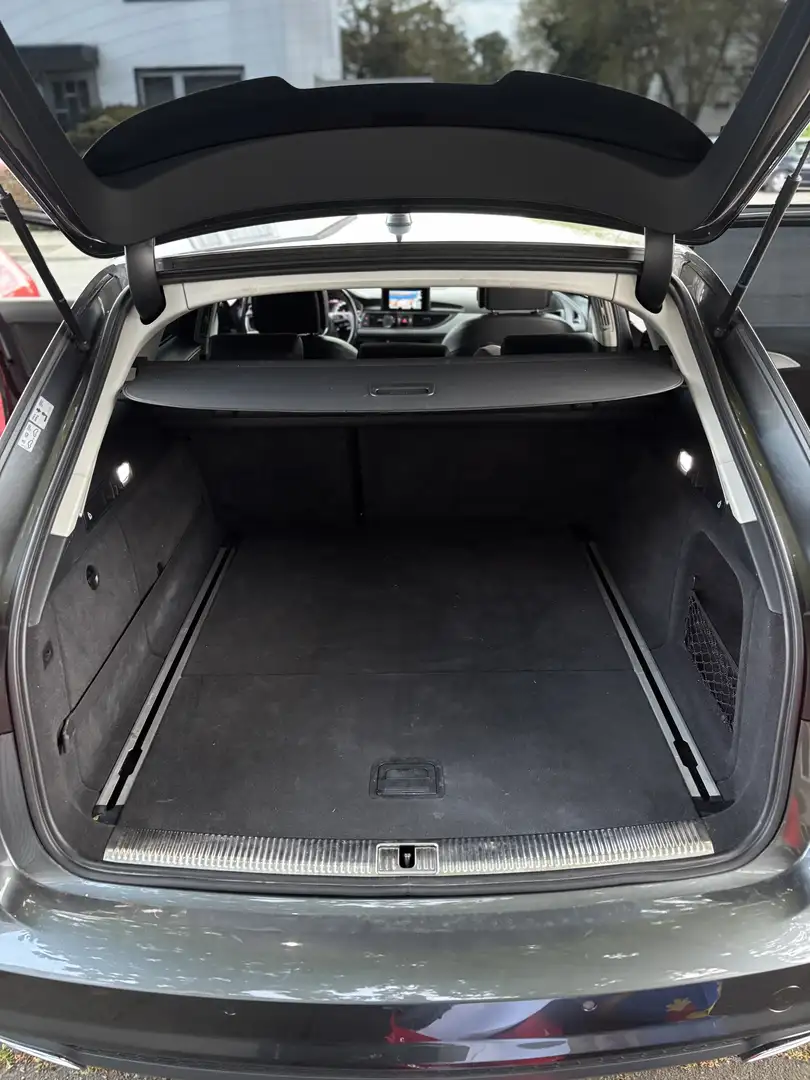 Audi A6 3.0 TDI S-Line quattro Grau - 2