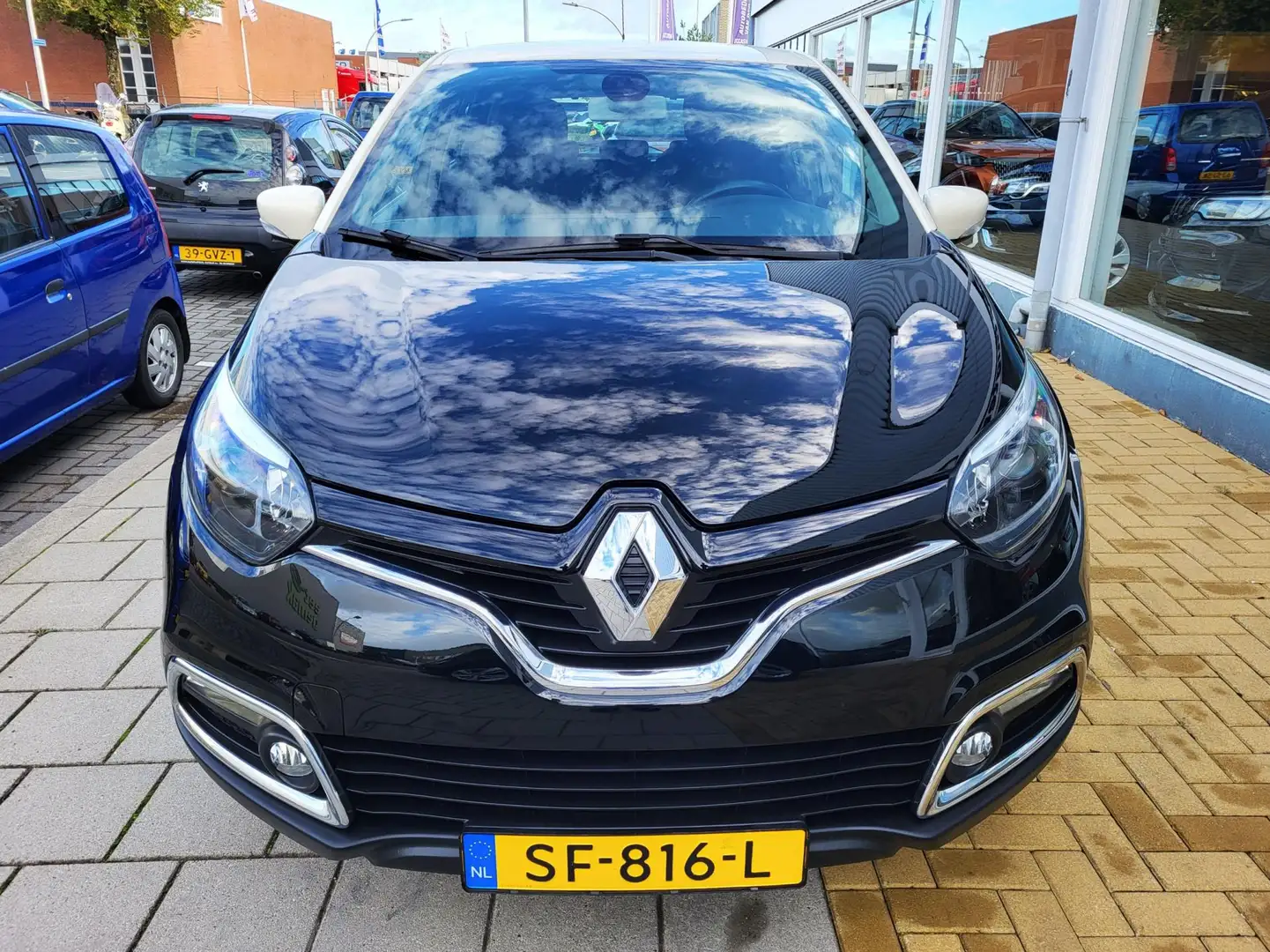 Renault Captur 0.9 TCe Dynamique Zwart - 2