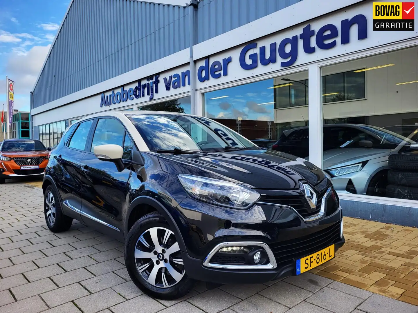 Renault Captur 0.9 TCe Dynamique Zwart - 1
