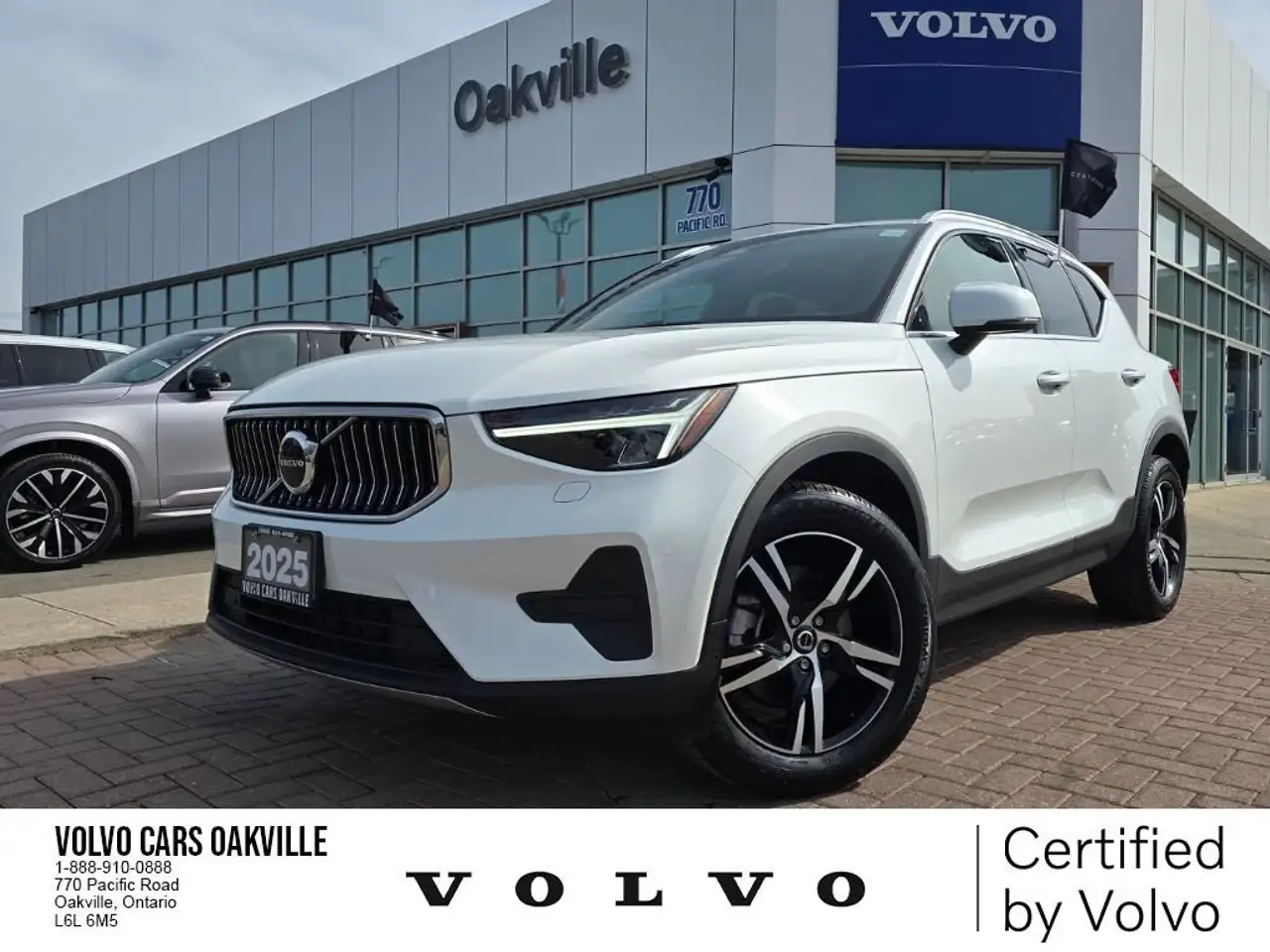 2025 Volvo XC40