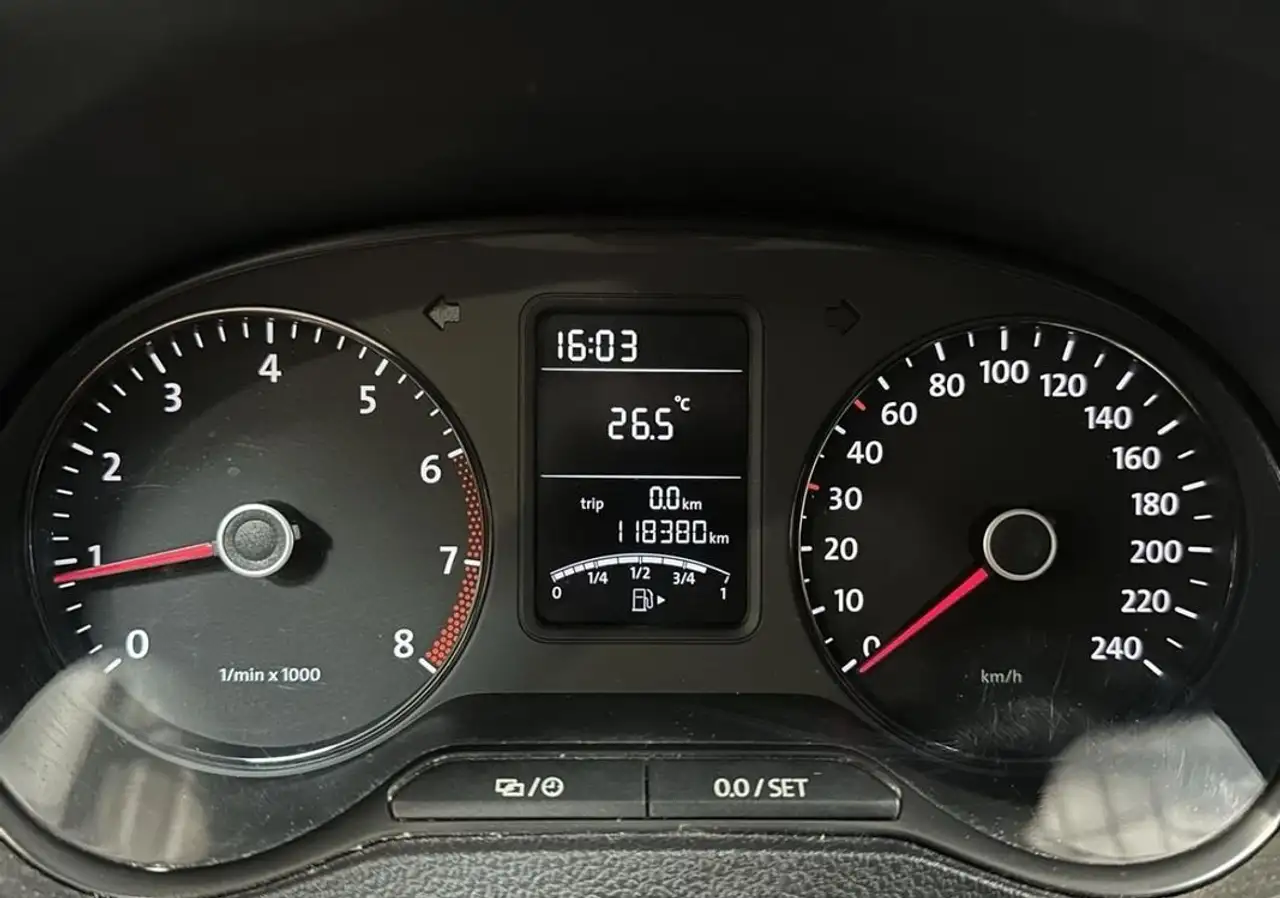 Volkswagen Polo Citadine 5 portes — photo 14