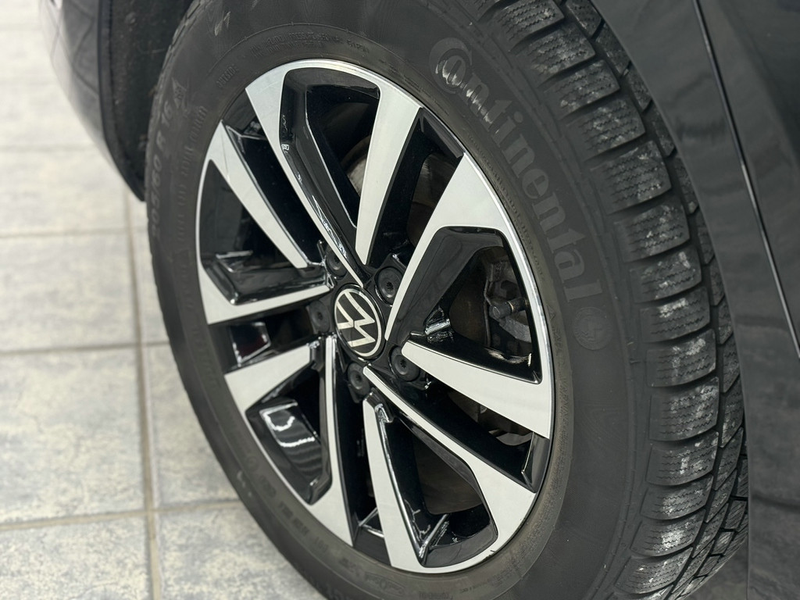 Volkswagen Touran 2.0 TDI United, 7-Sitzer, Navi, Pano, AHK — photo 5