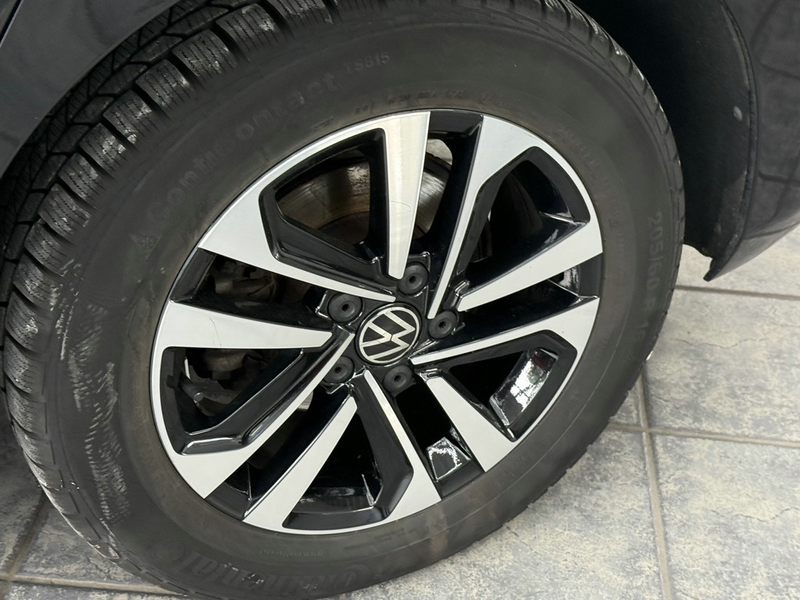 Volkswagen Touran 2.0 TDI United, 7-Sitzer, Navi, Pano, AHK — photo 12