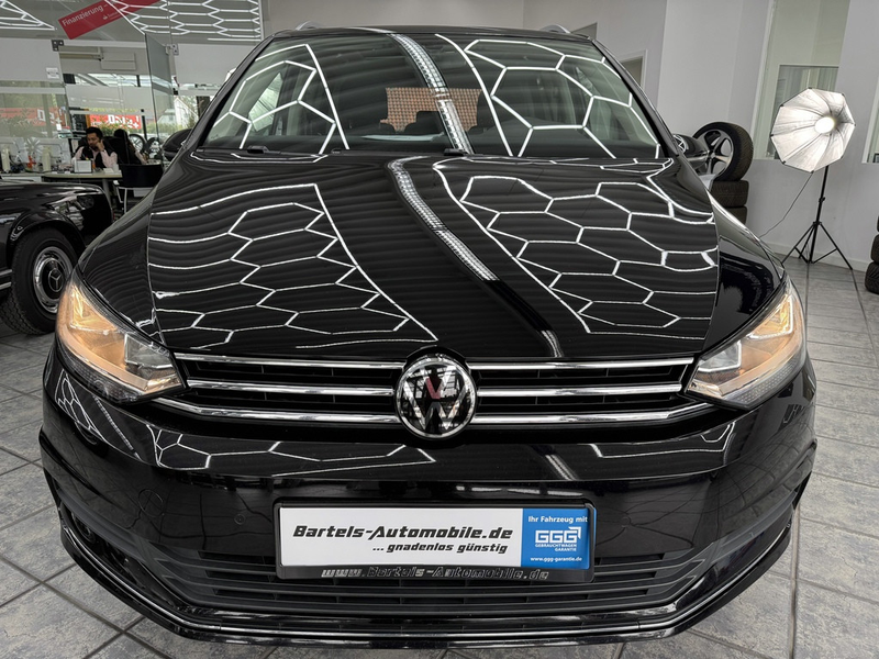 Volkswagen Touran 2.0 TDI United, 7-Sitzer, Navi, Pano, AHK — photo 8